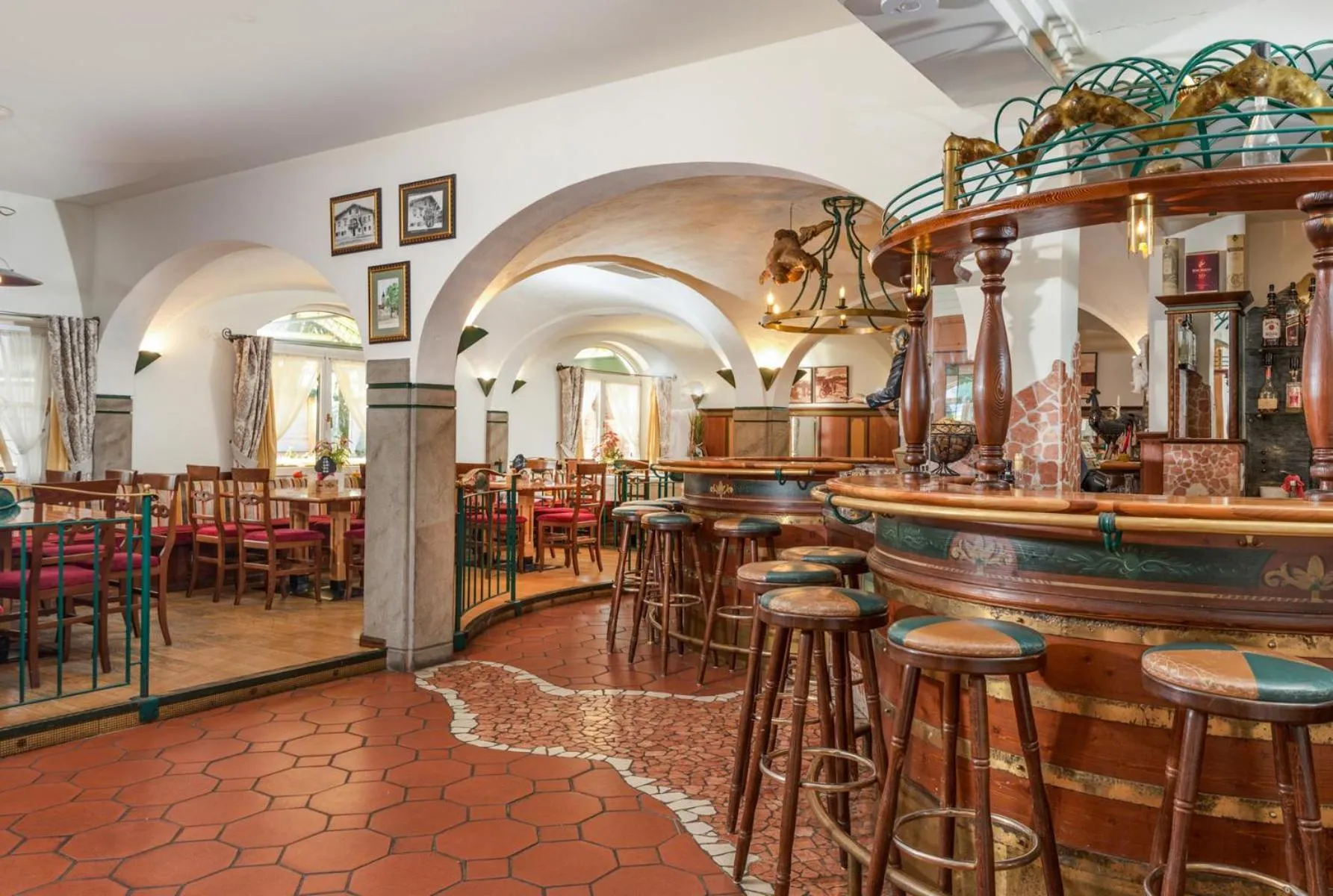 Restaurant/places to eat in Hotel Restaurant Lebzelter