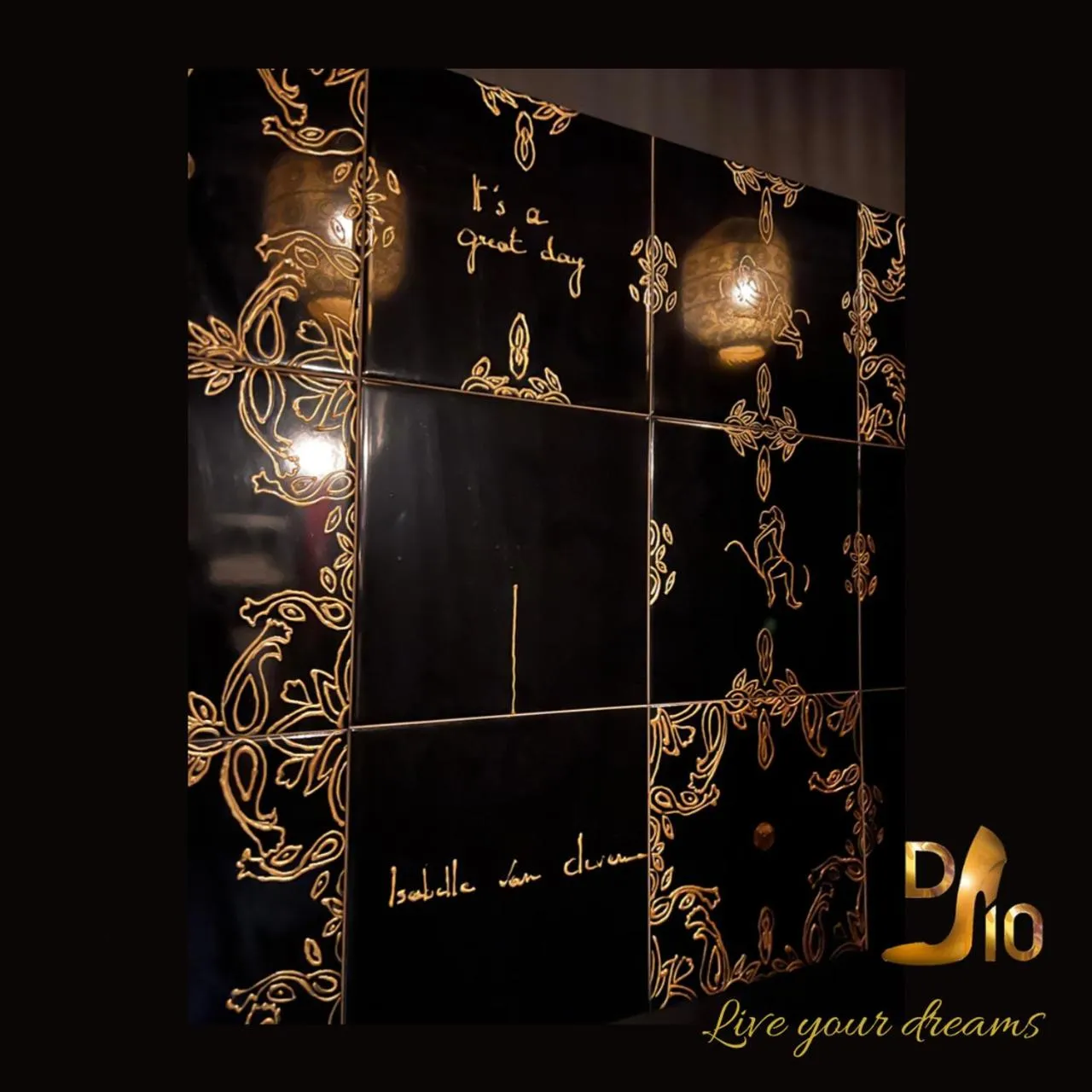 Decorative detail in Domaine 10