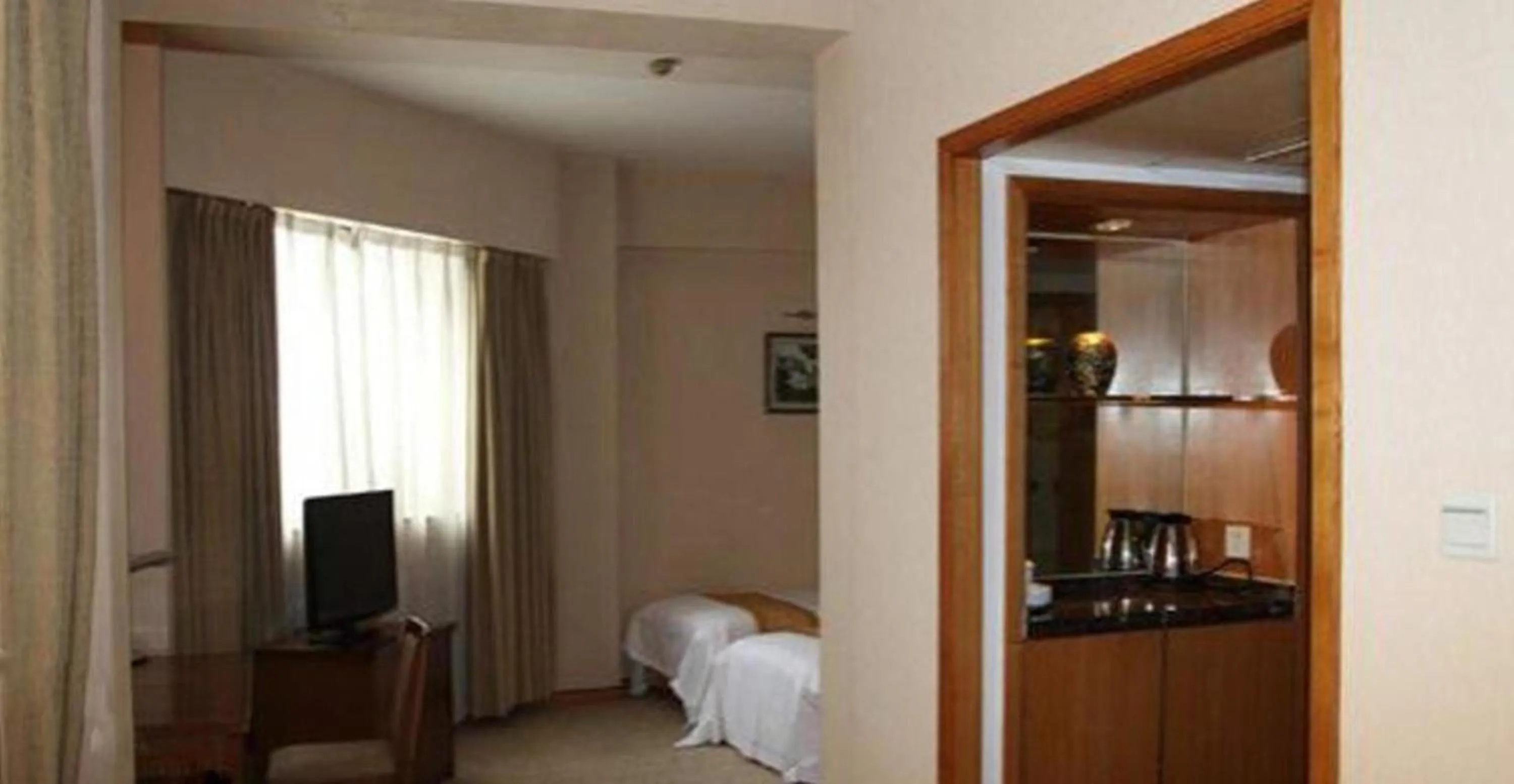 Bedroom, Bed in Jinling Mansion Nanjing