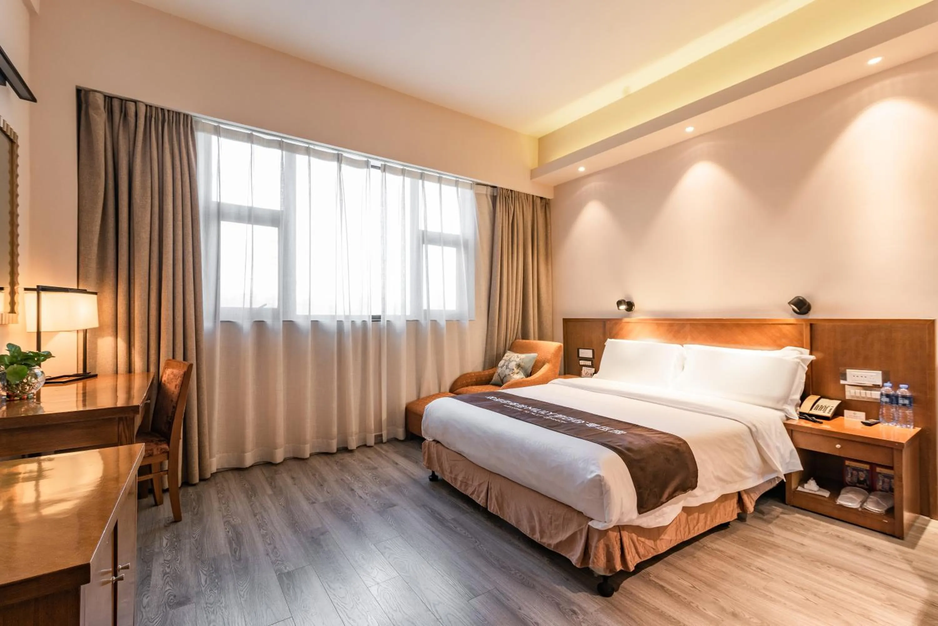 Bedroom, Bed in Jinling Mansion Nanjing