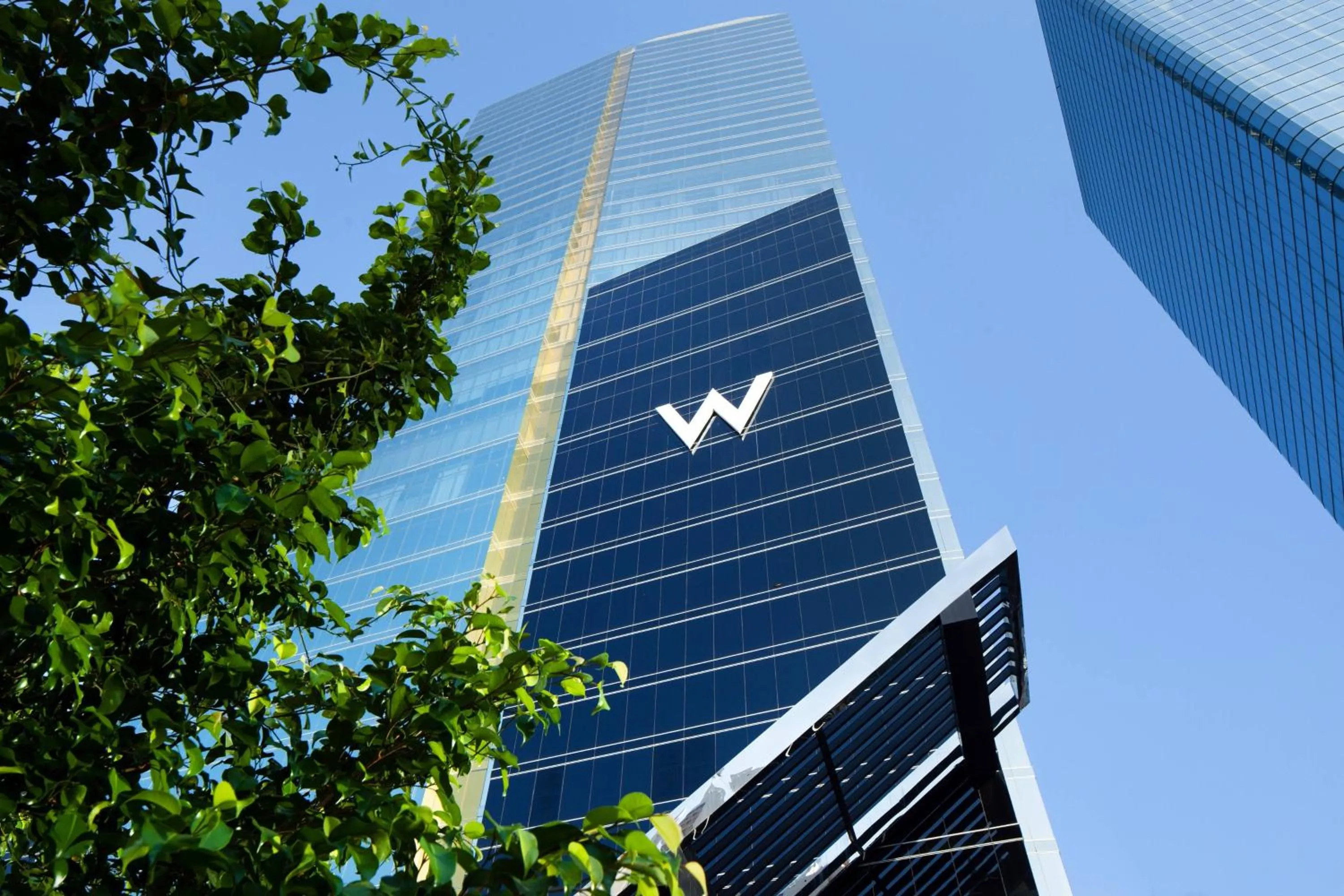 Property building in W Panama