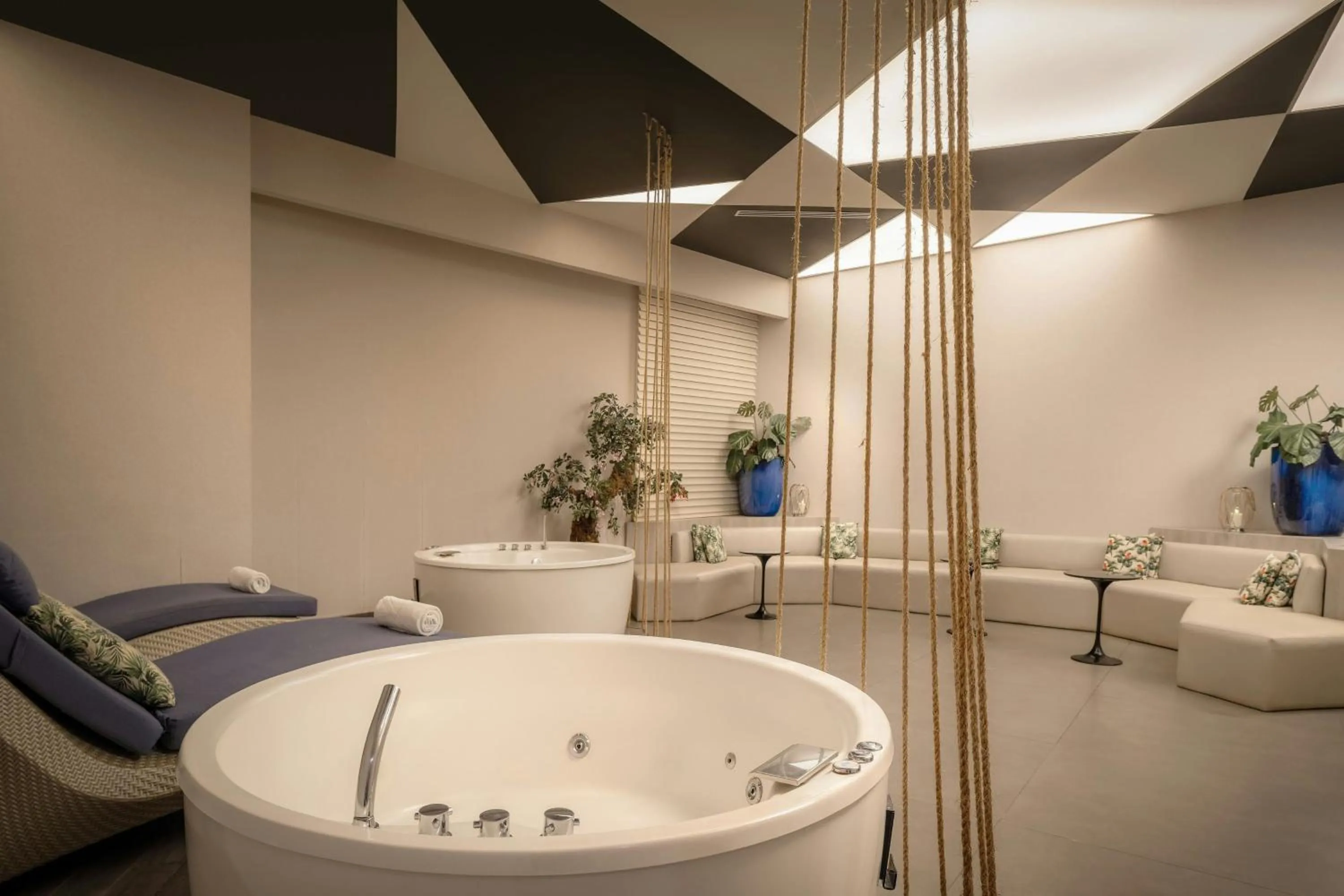 Swimming pool in W Panama