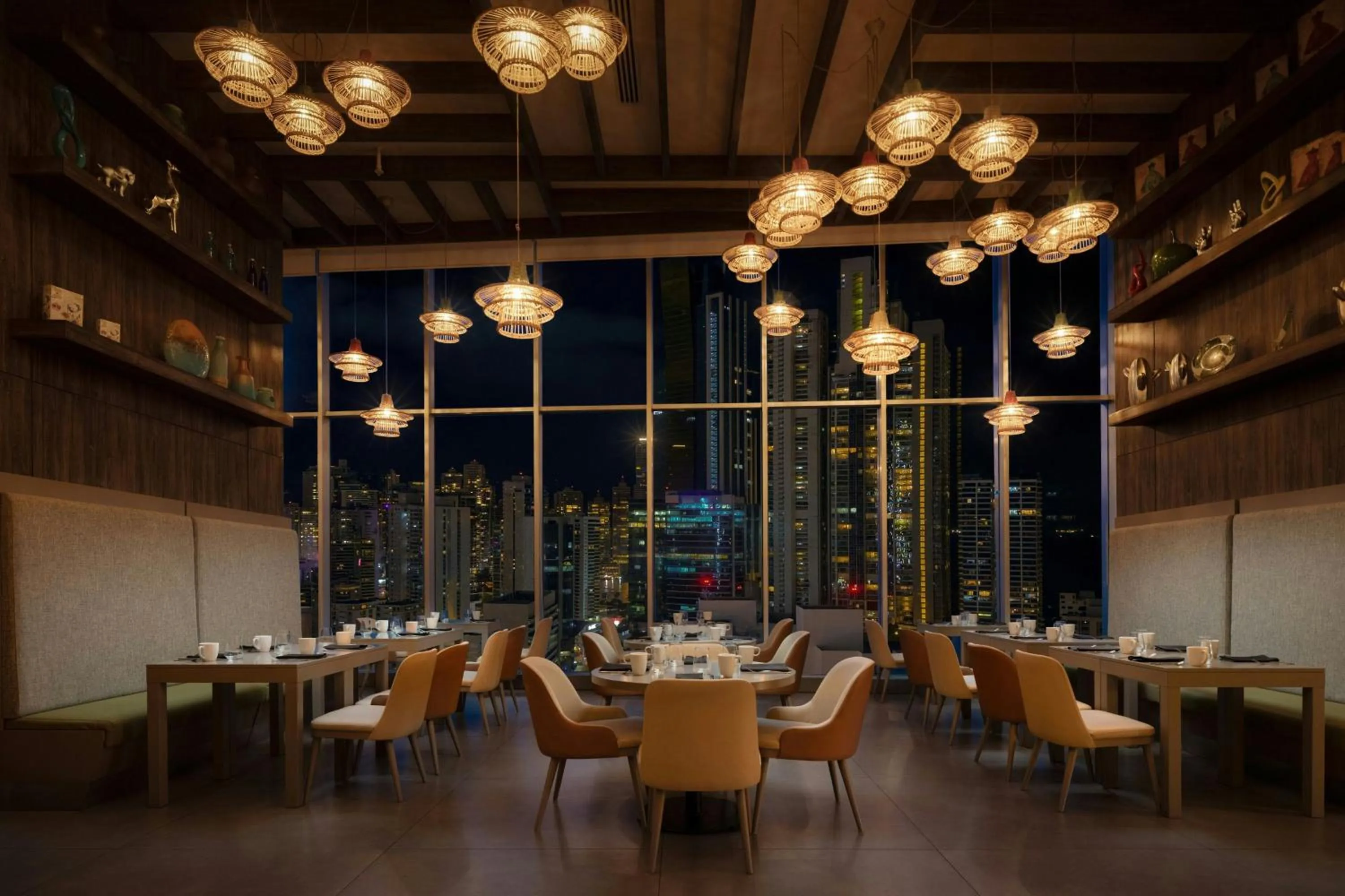 Restaurant/places to eat in W Panama