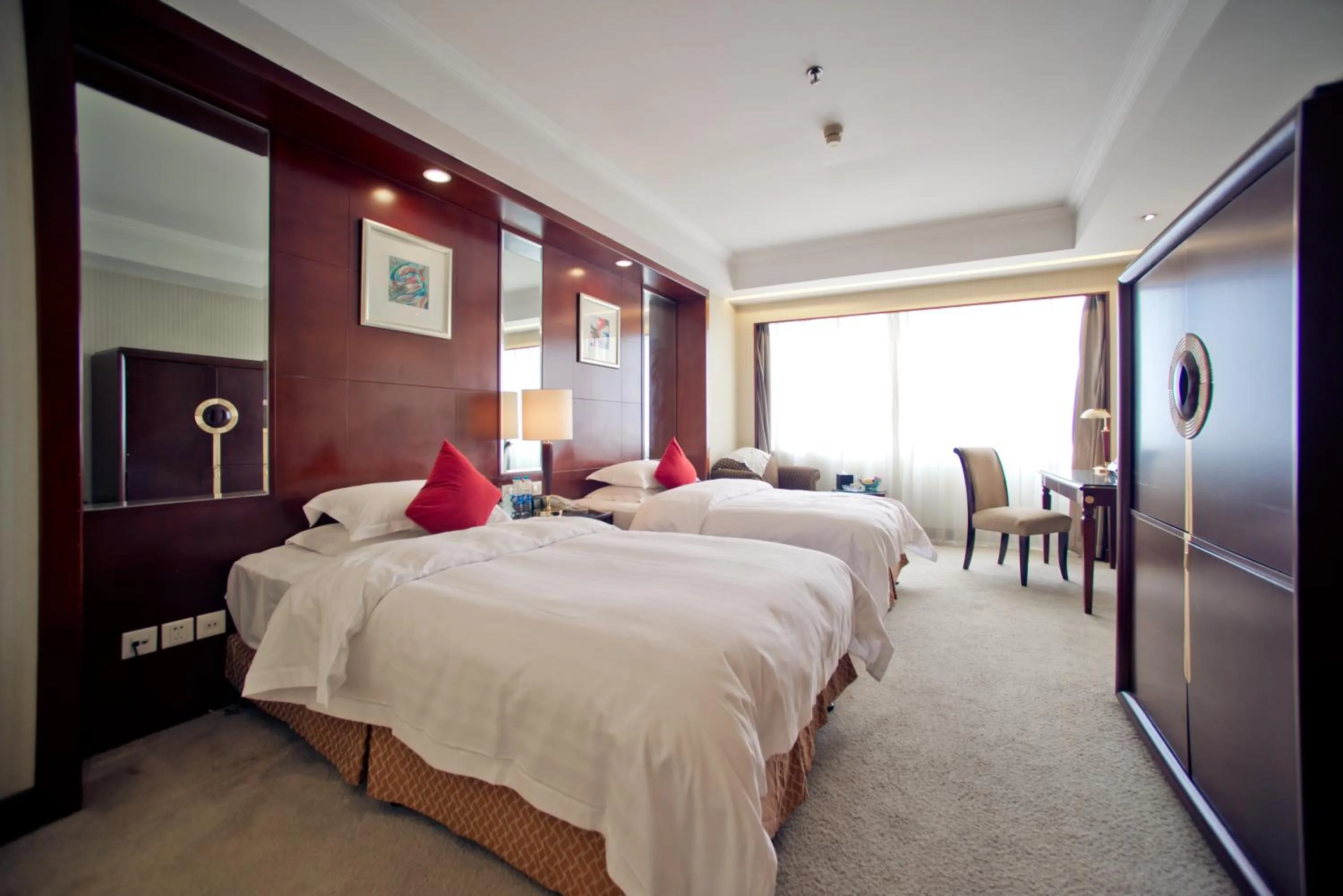 Bed in Huafang Jinling International Hotel Zhangjiagang