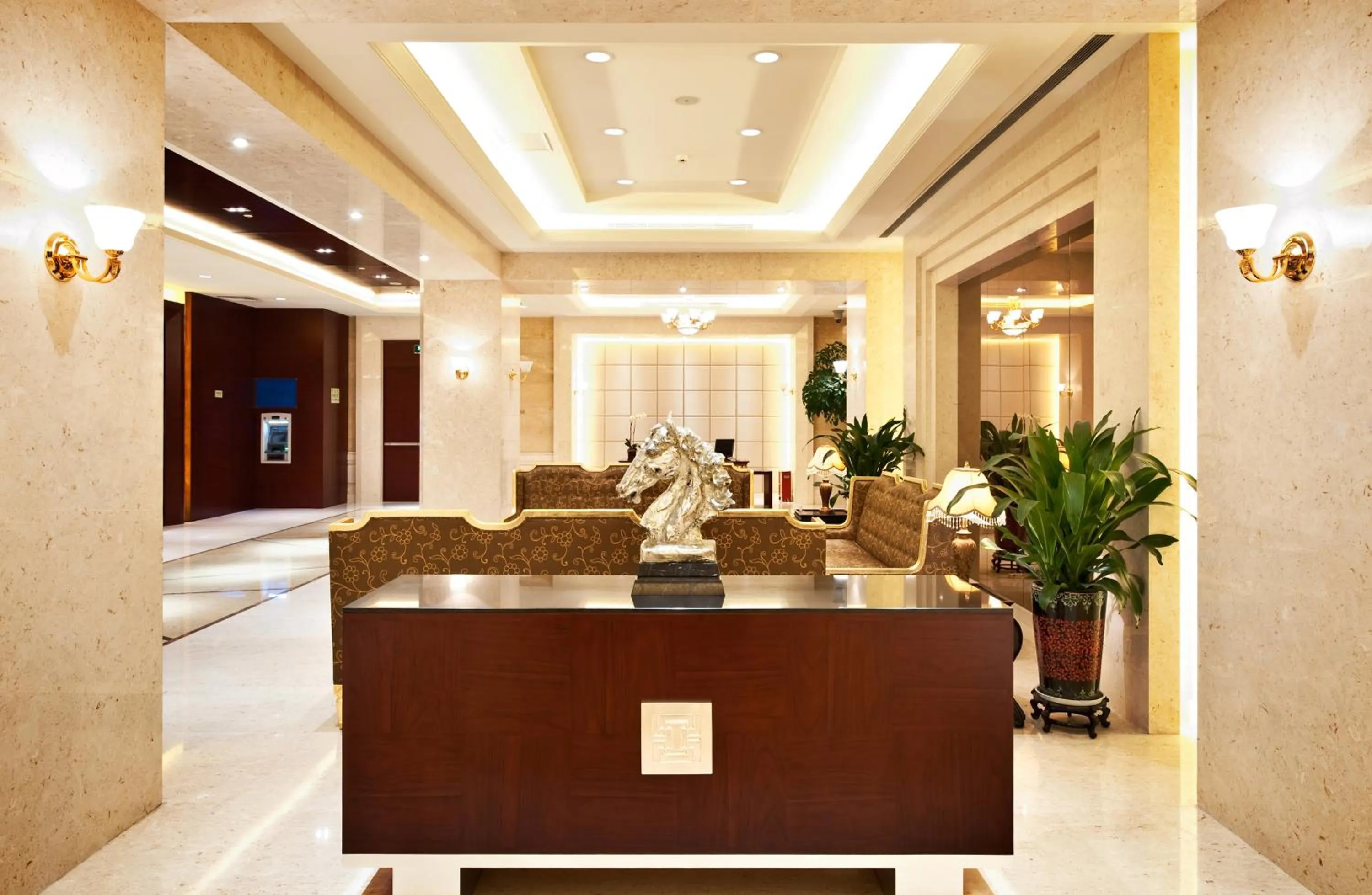 Lobby or reception in Maritim Hotel Taicang Garden