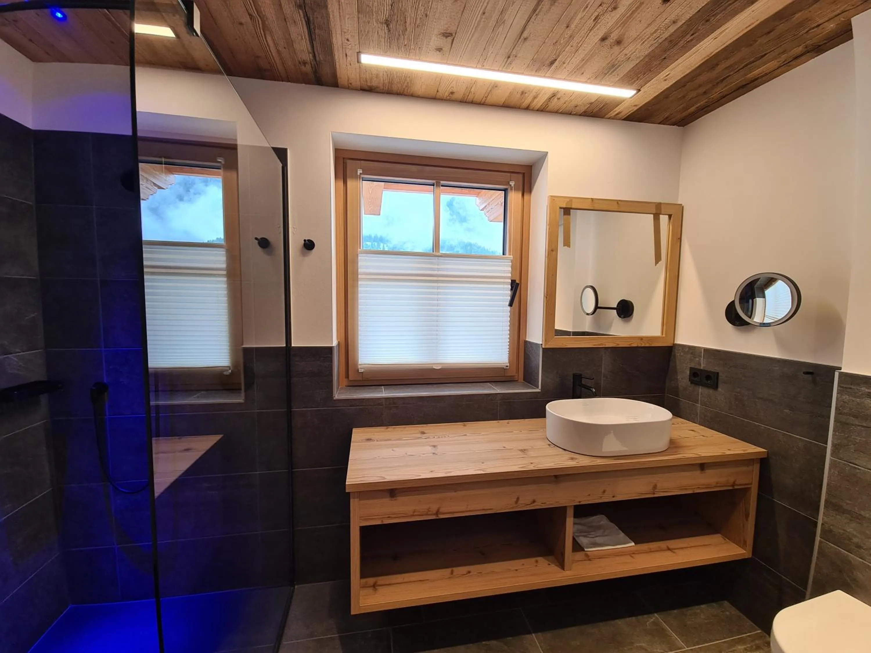 Bathroom in Hotel Dorfer