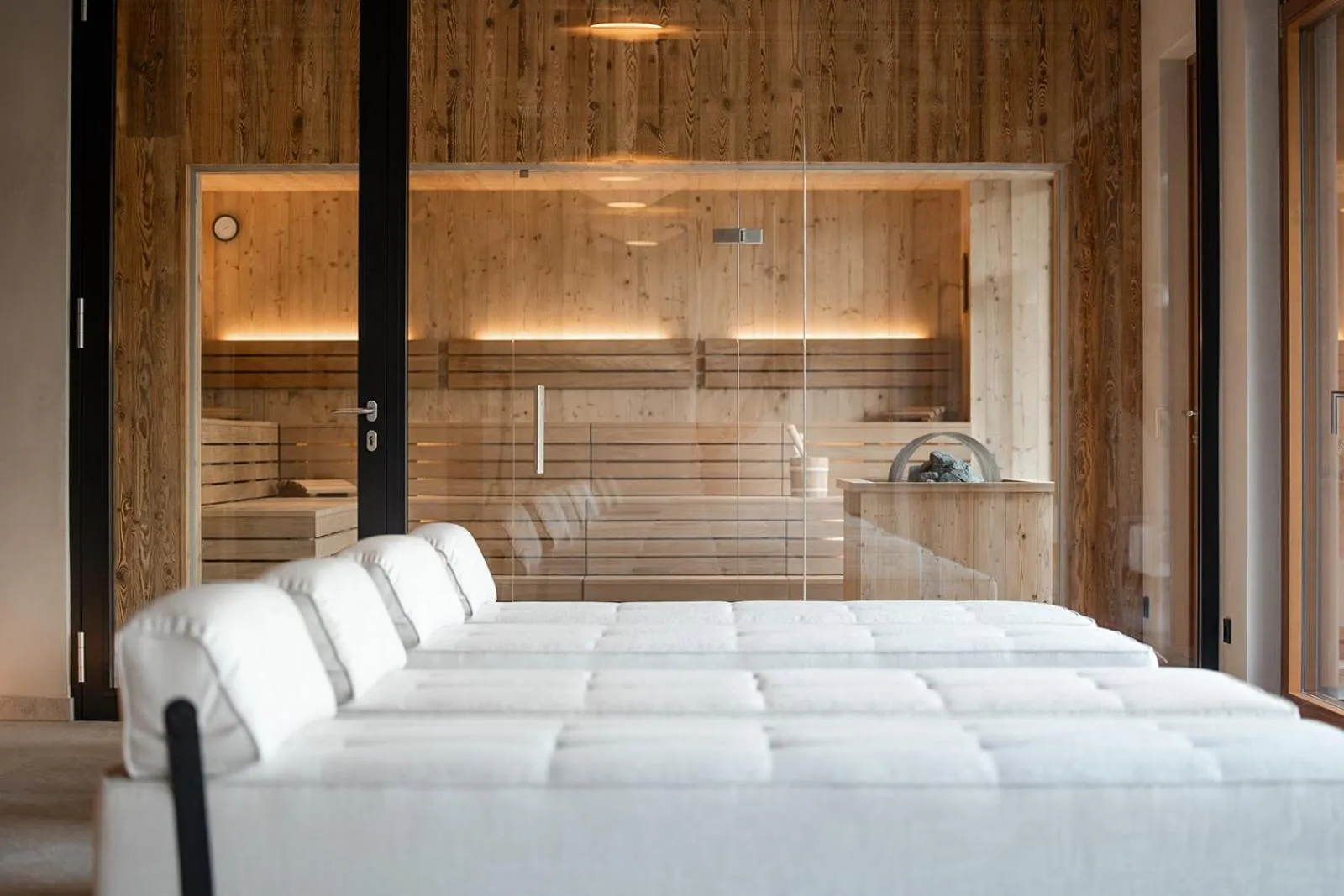 Sauna, Bed in Hotel Dorfer