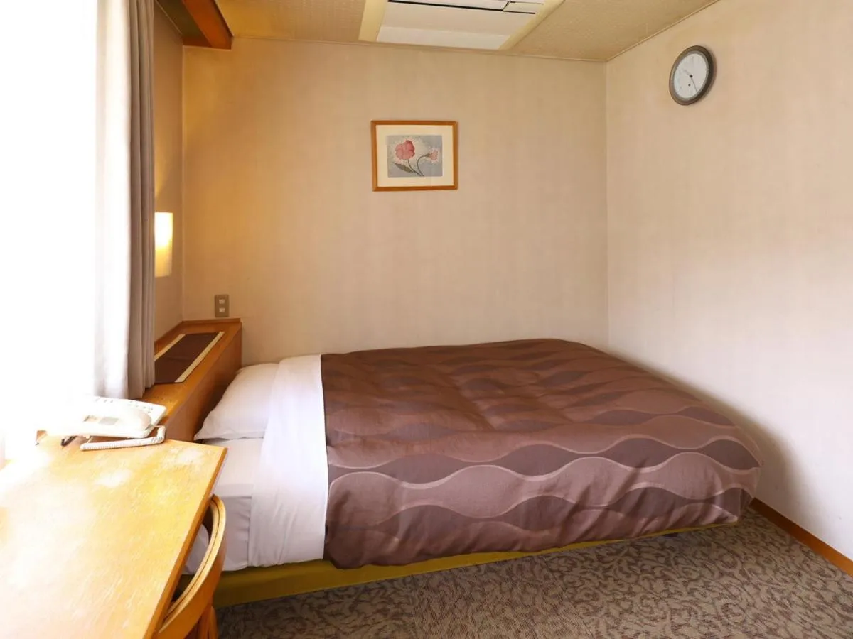 Bed in Hamanoyu