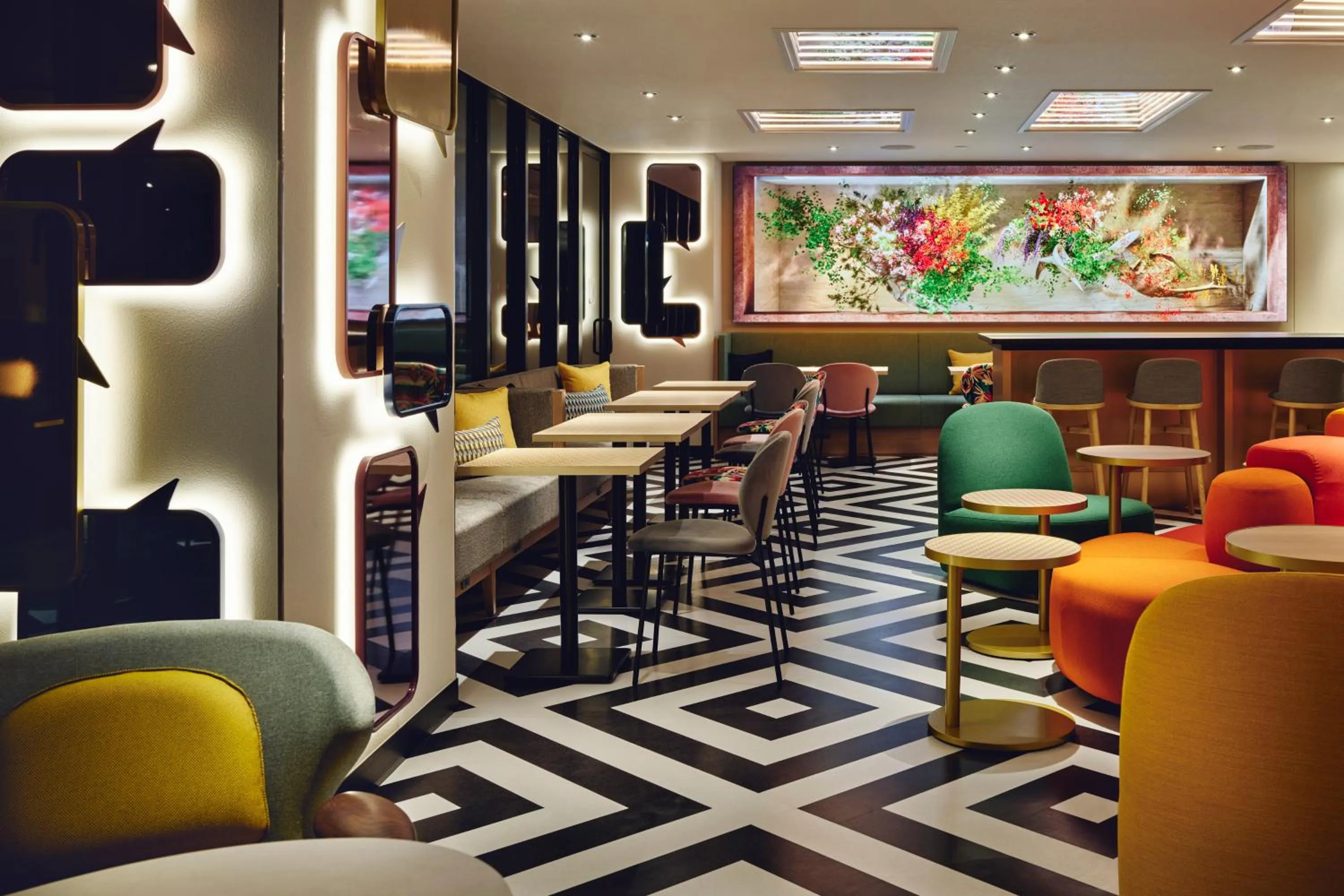 Restaurant/places to eat in Garner Hotel Osaka Honmachi Station by IHG