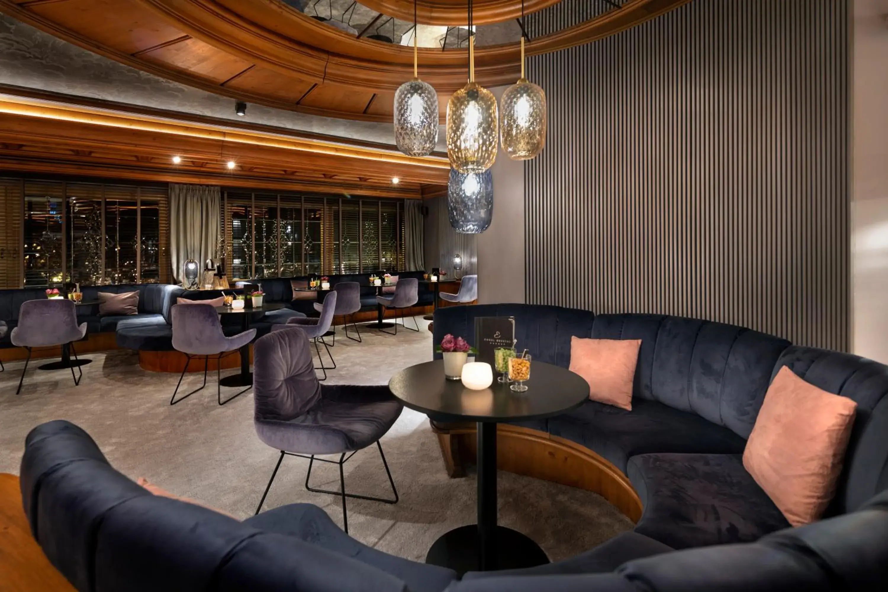 Lounge or bar in Wellness & Genuss Resort - Engel Obertal Lounge or bar in Wellness & Genuss Resort - Engel Obertal