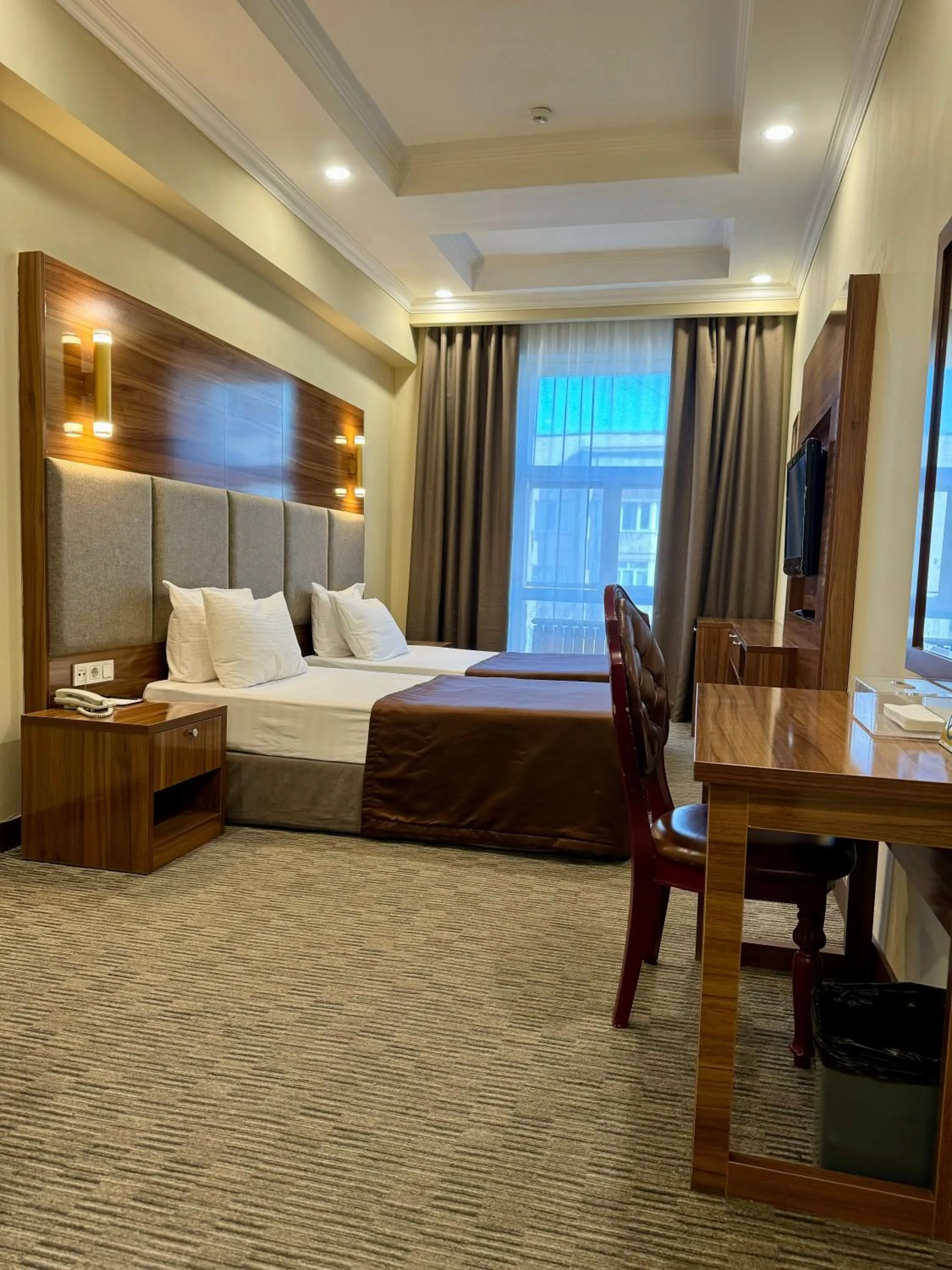 Living room, Bed in Grand Hotel Eurasia