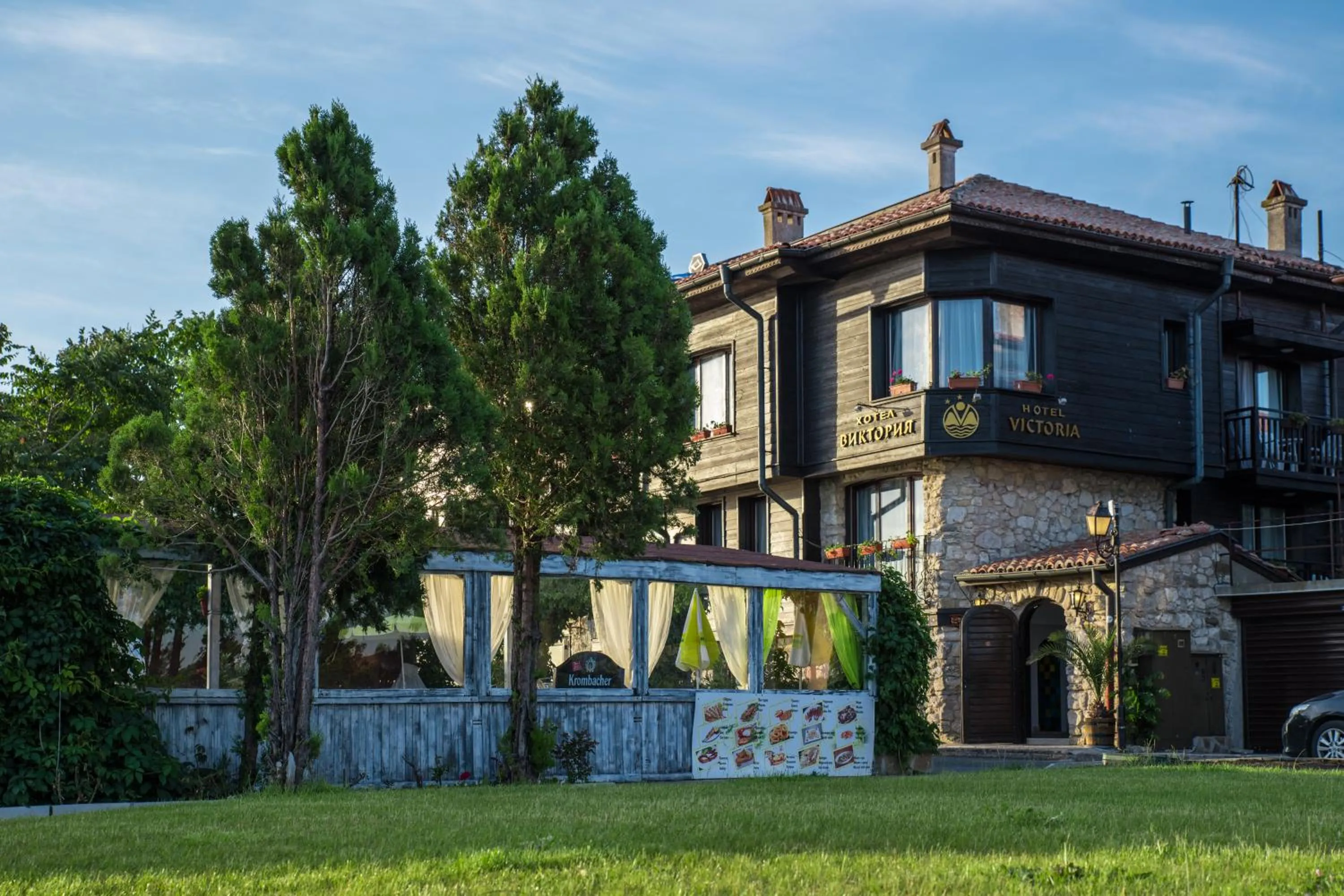 Facade/entrance in Victoria Hotel Nessebar