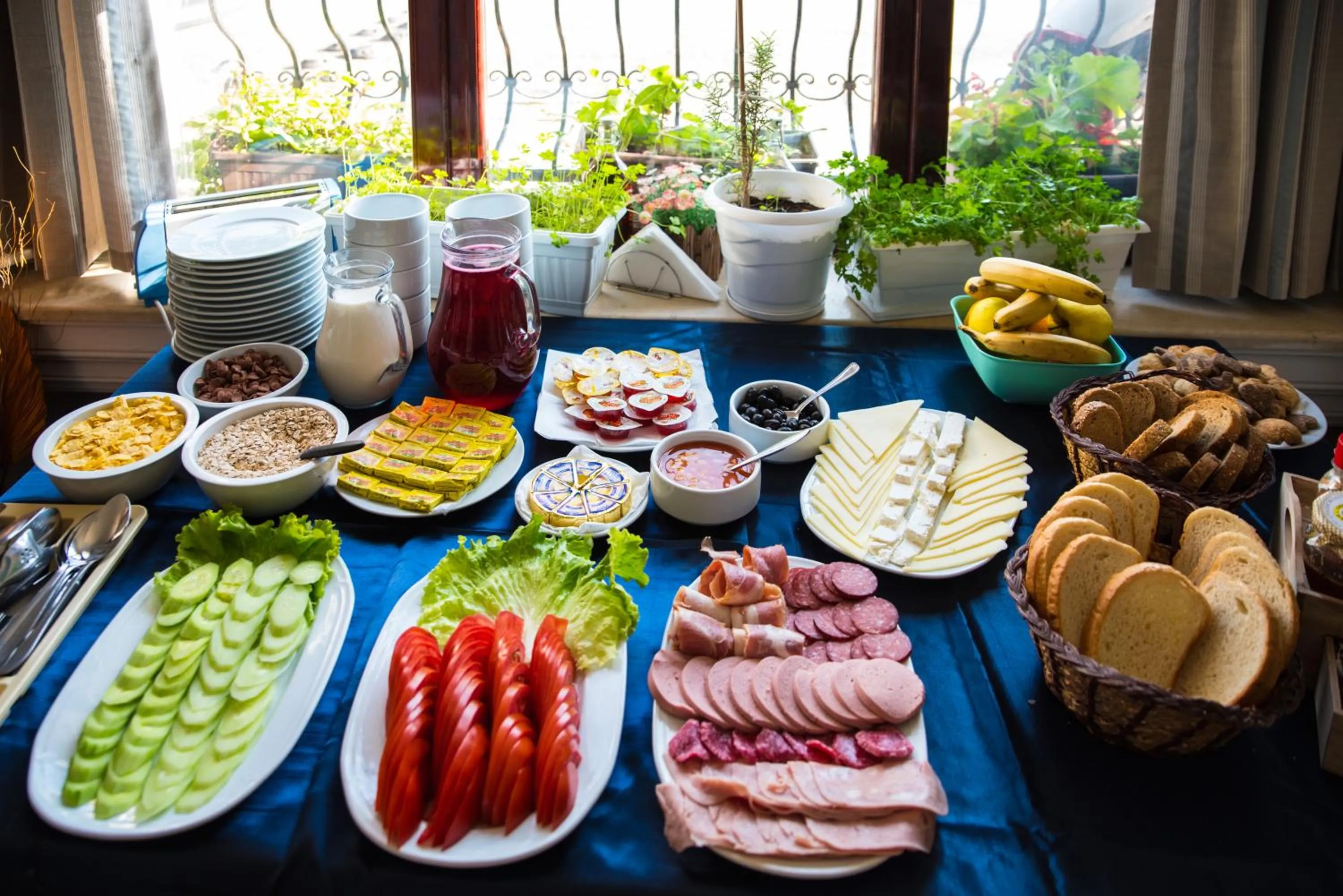 Food and drinks in Victoria Hotel Nessebar