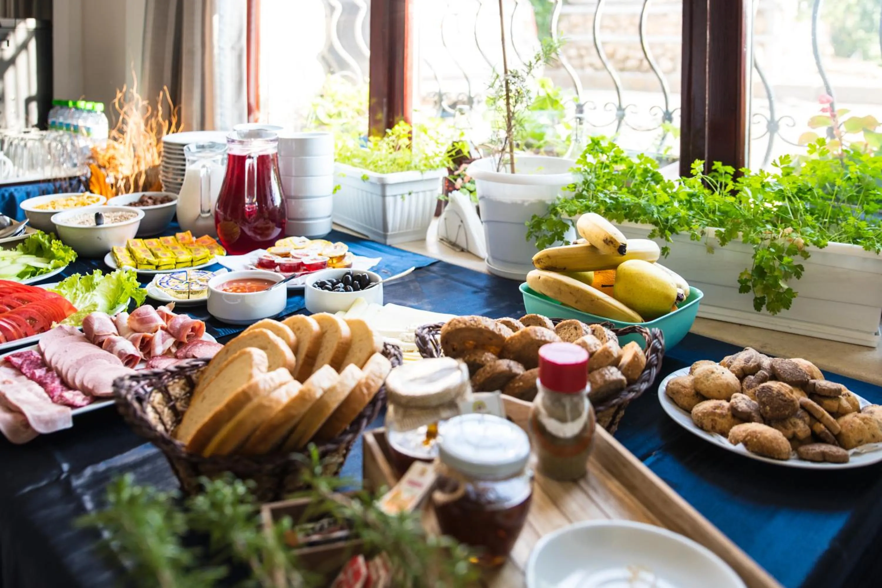 Food and drinks in Victoria Hotel Nessebar