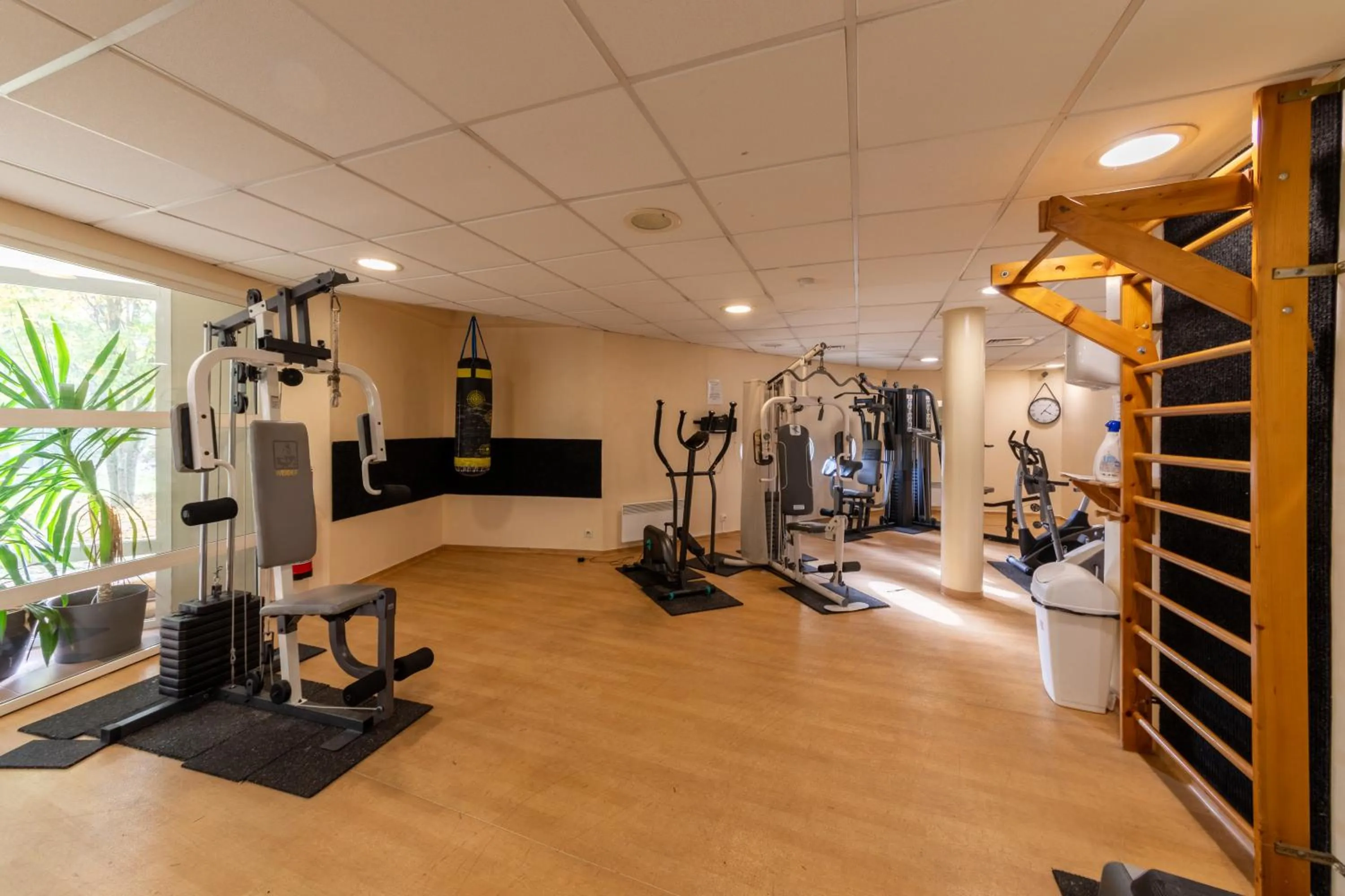 Fitness centre/facilities in Résidence Columba - Apparts meublés Agen Sud