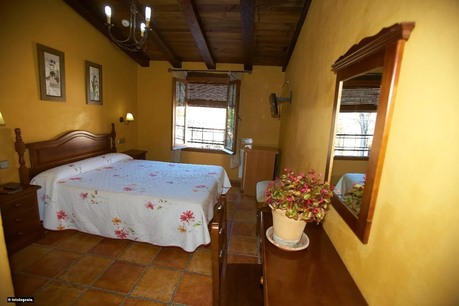 Photo of the whole room, Bed in Hotel Enrique Calvillo