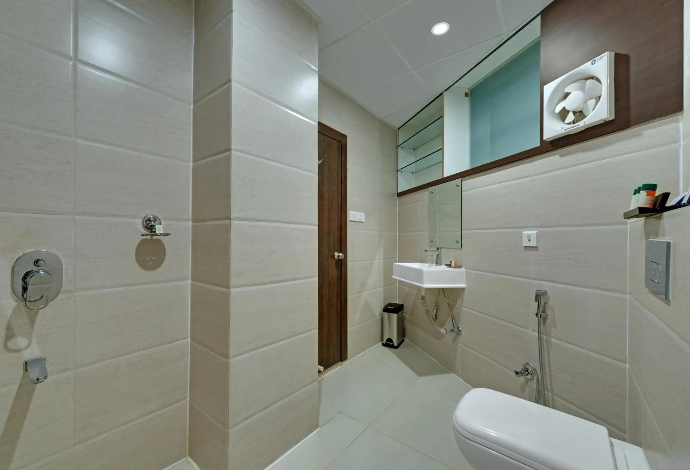 Bathroom in Avins Beacon Hotel - Udaipur