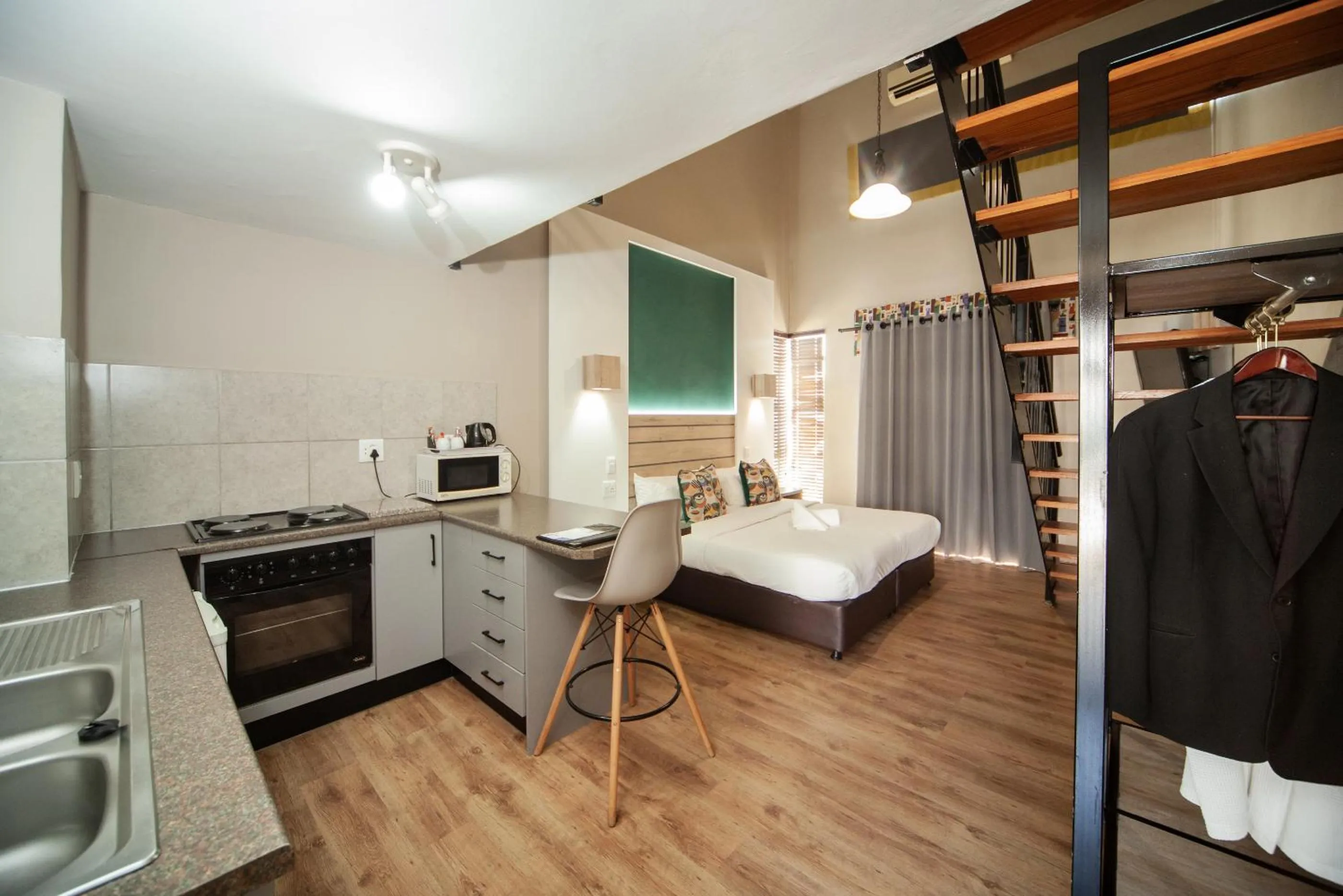 Kitchen or kitchenette, Bed in Hotel @ Tzaneen