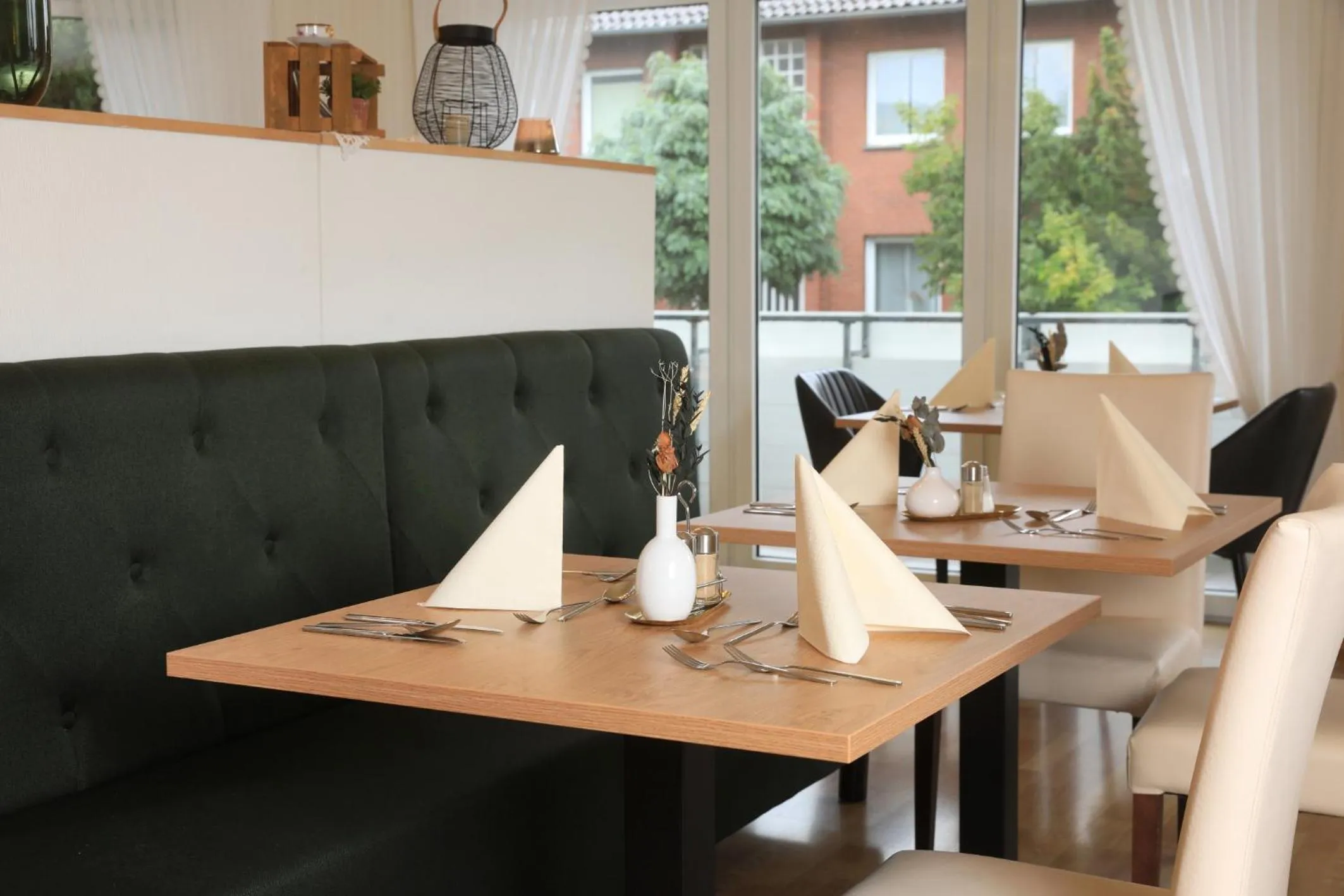 Restaurant/places to eat in PIEPers Hotel Garni