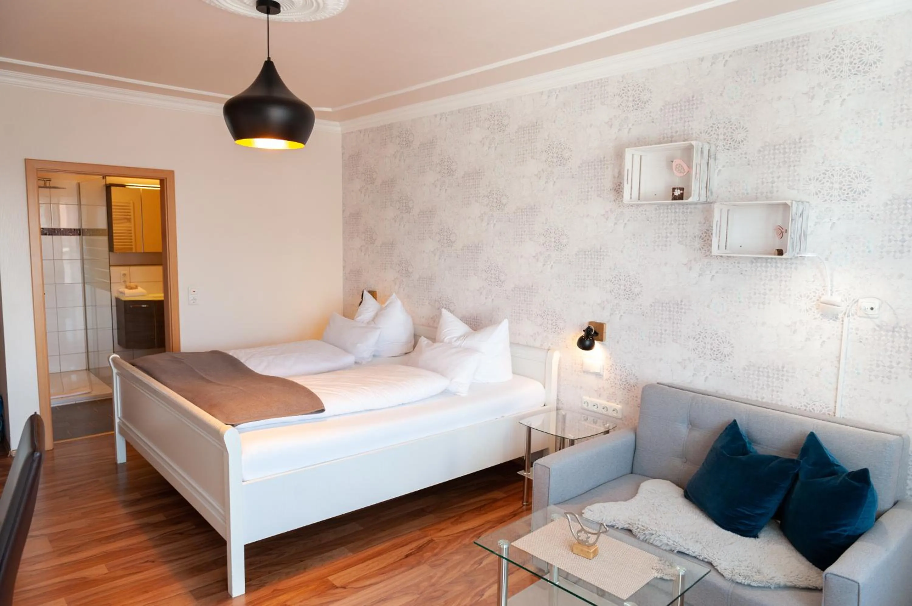 Photo of the whole room, Bed in PIEPers Hotel Garni