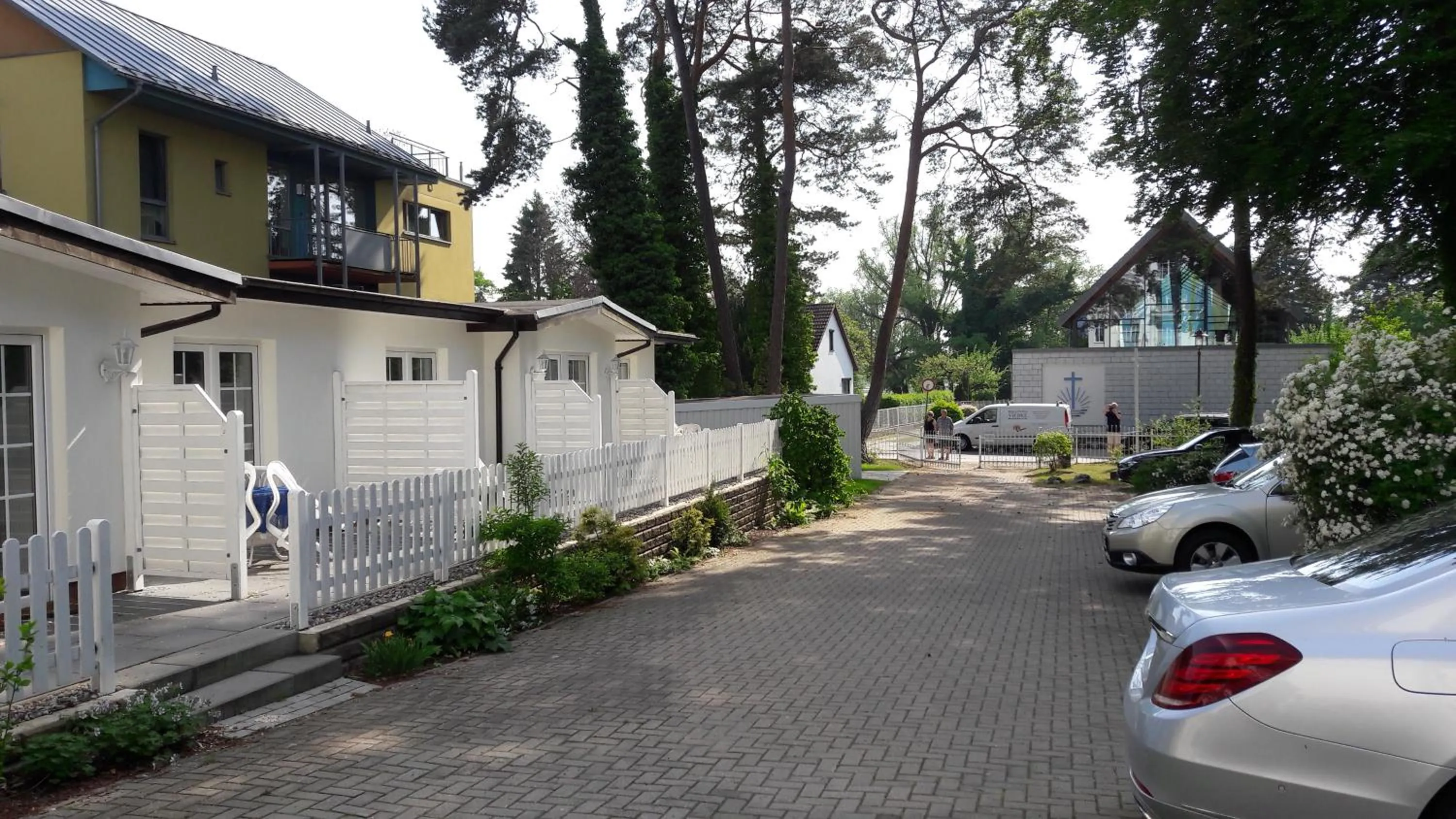 Street view in Villa Desny