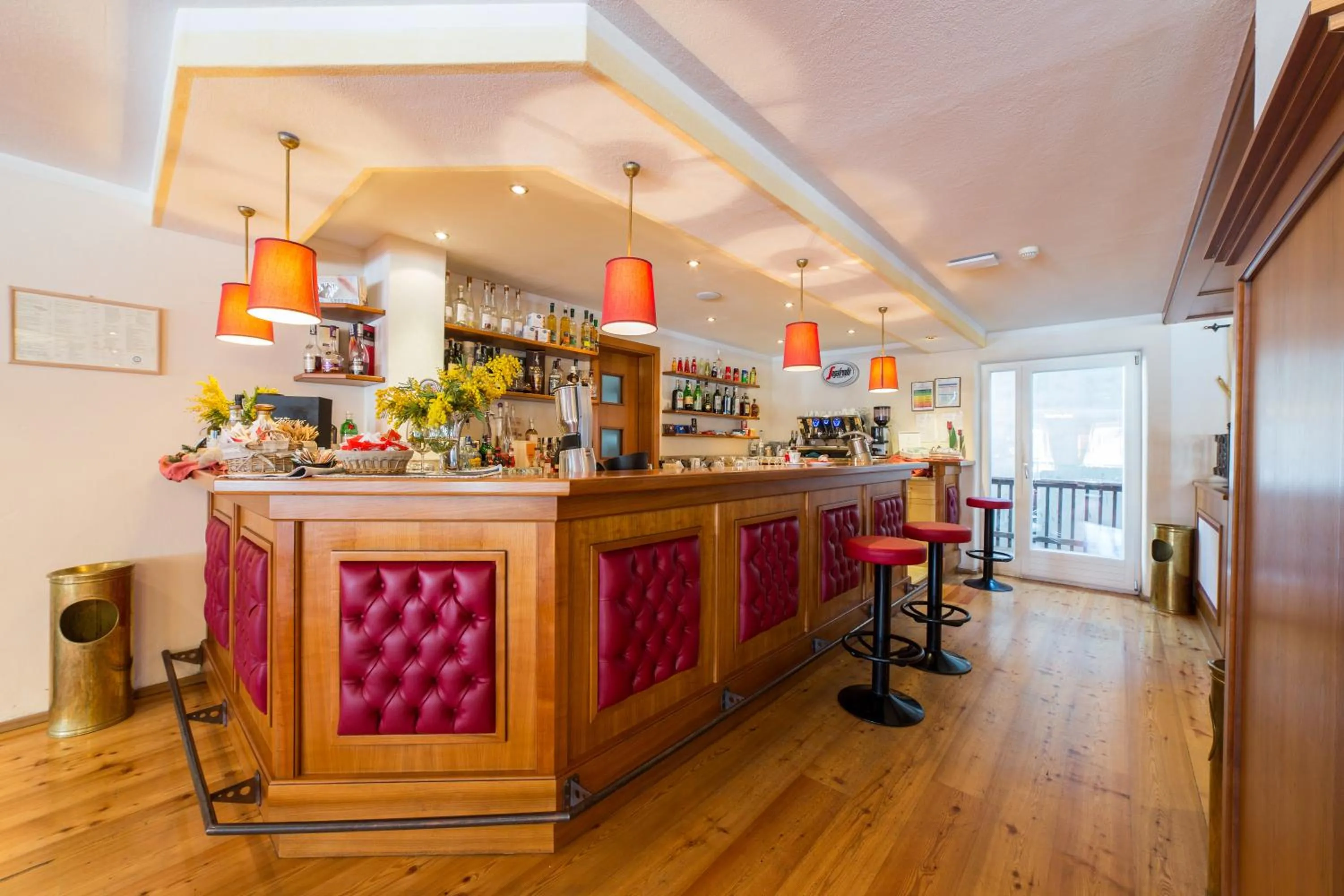 Lounge or bar in TH Corvara - Greif Hotel