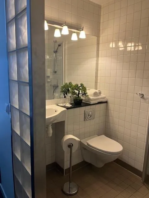 Breidablikk Guesthouse