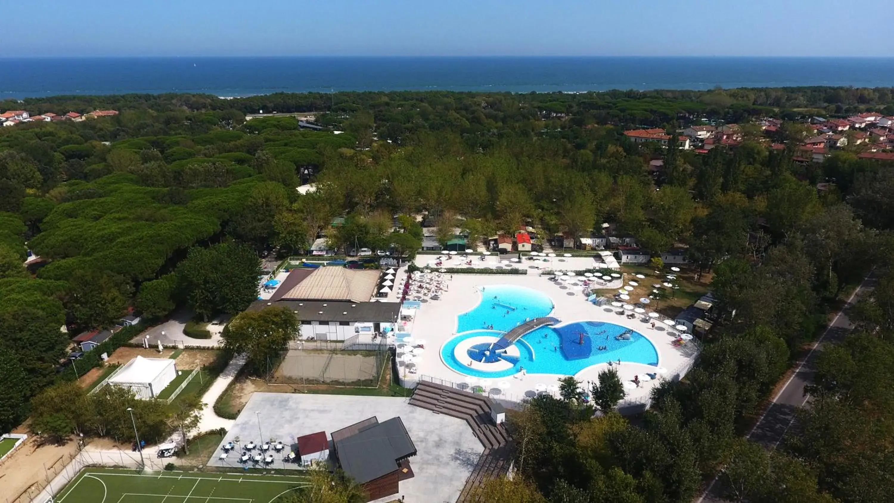 Property building in Club del Sole Adriano Family Camping Village Property building in Club del Sole Adriano Family Camping Village
