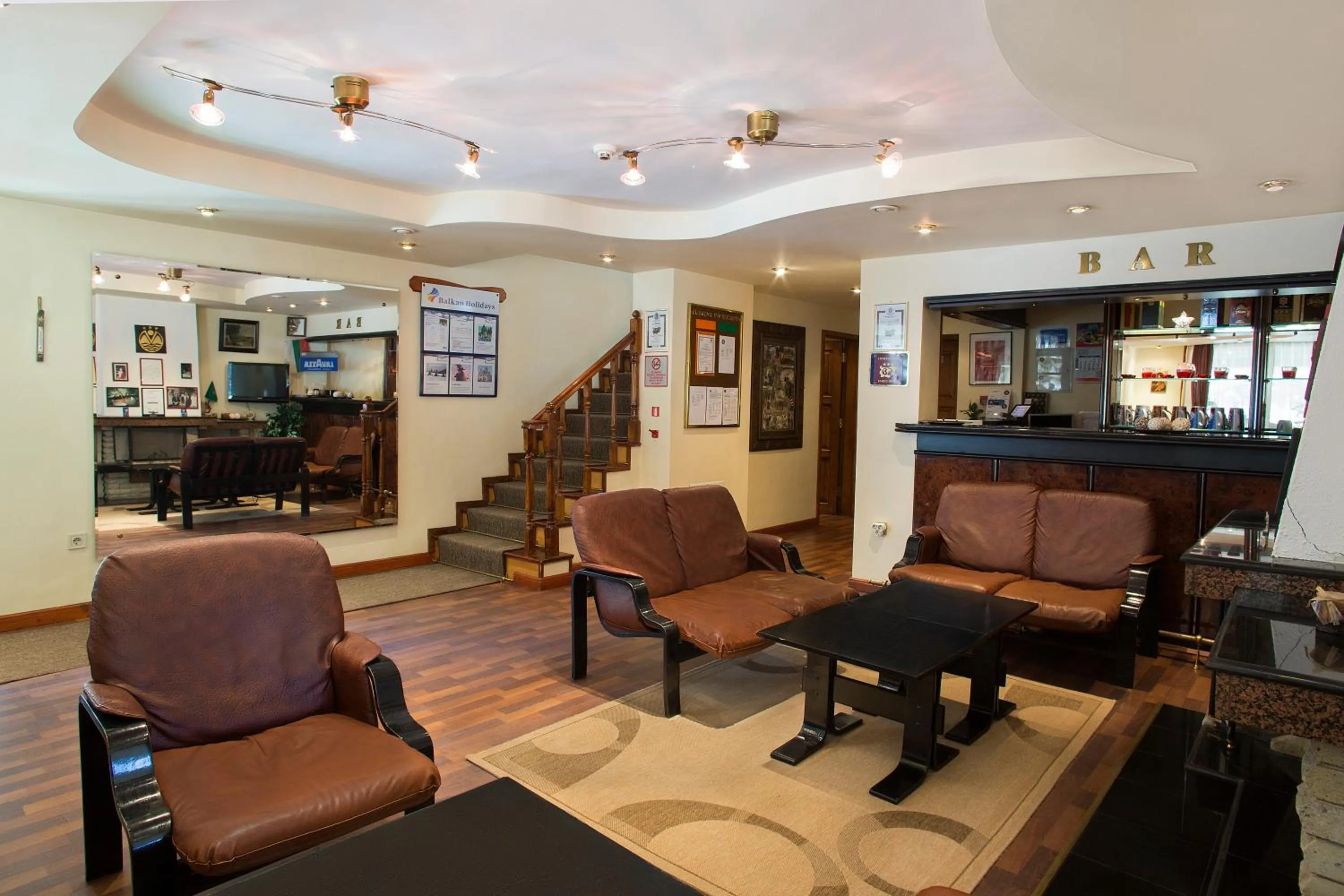 Lobby or reception in Victoria Hotel Borovets - Free Parking