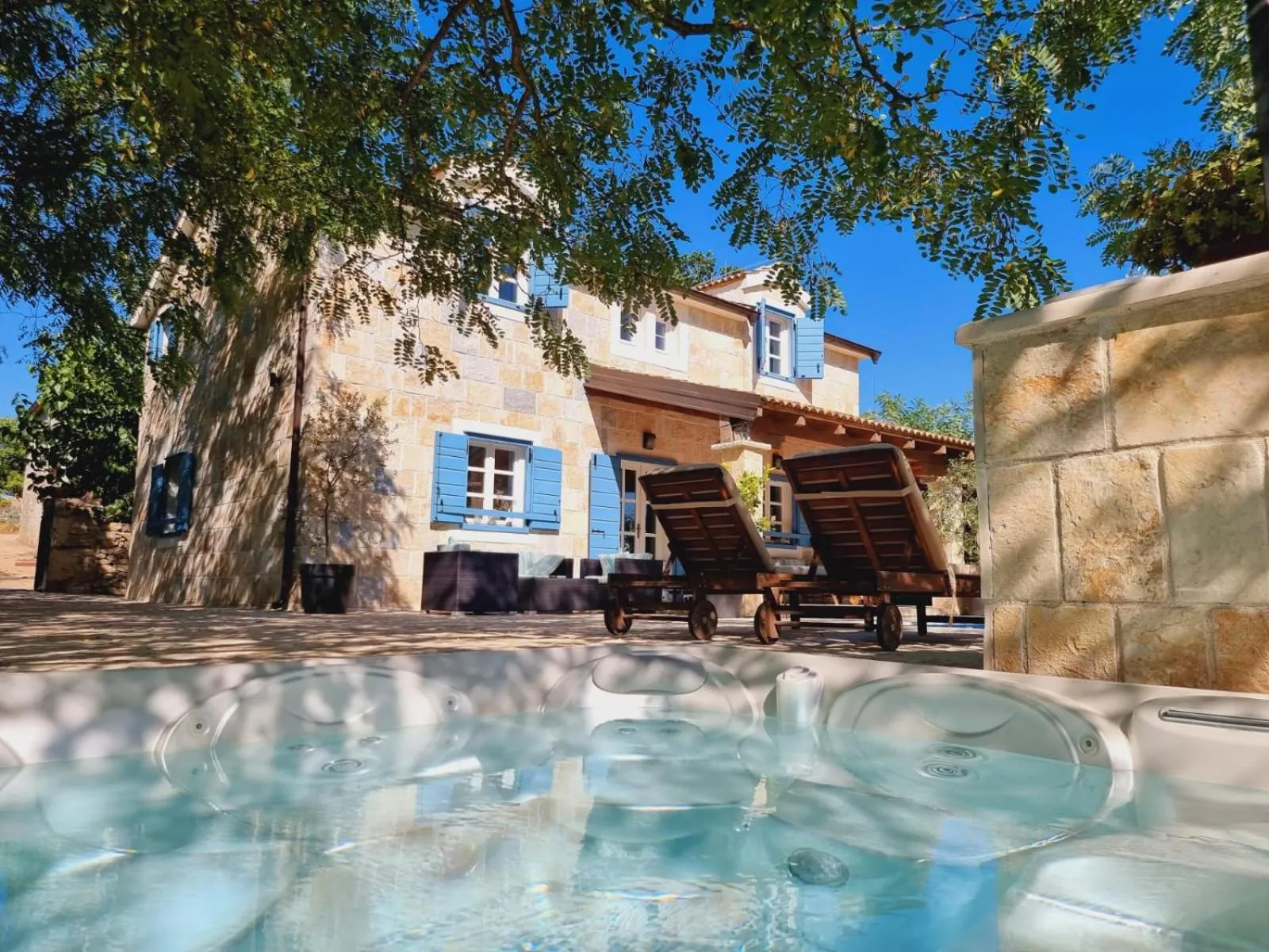 Property building in Villa Mare