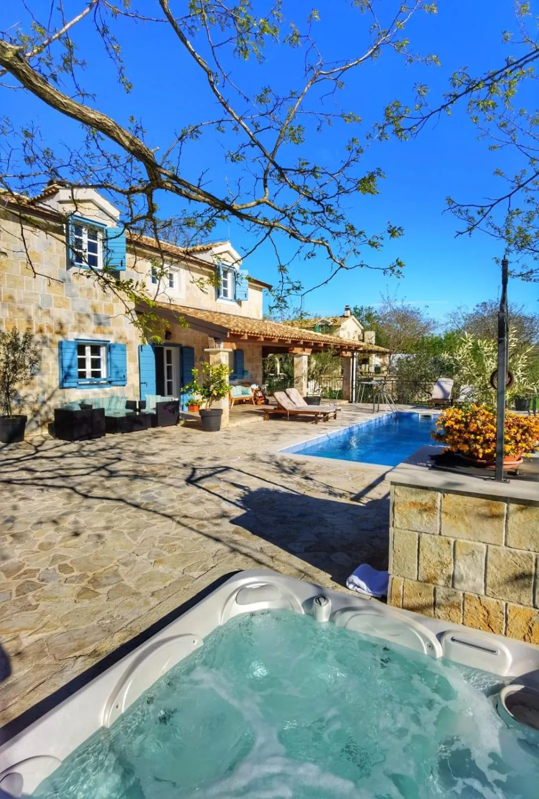 Property building in Villa Mare