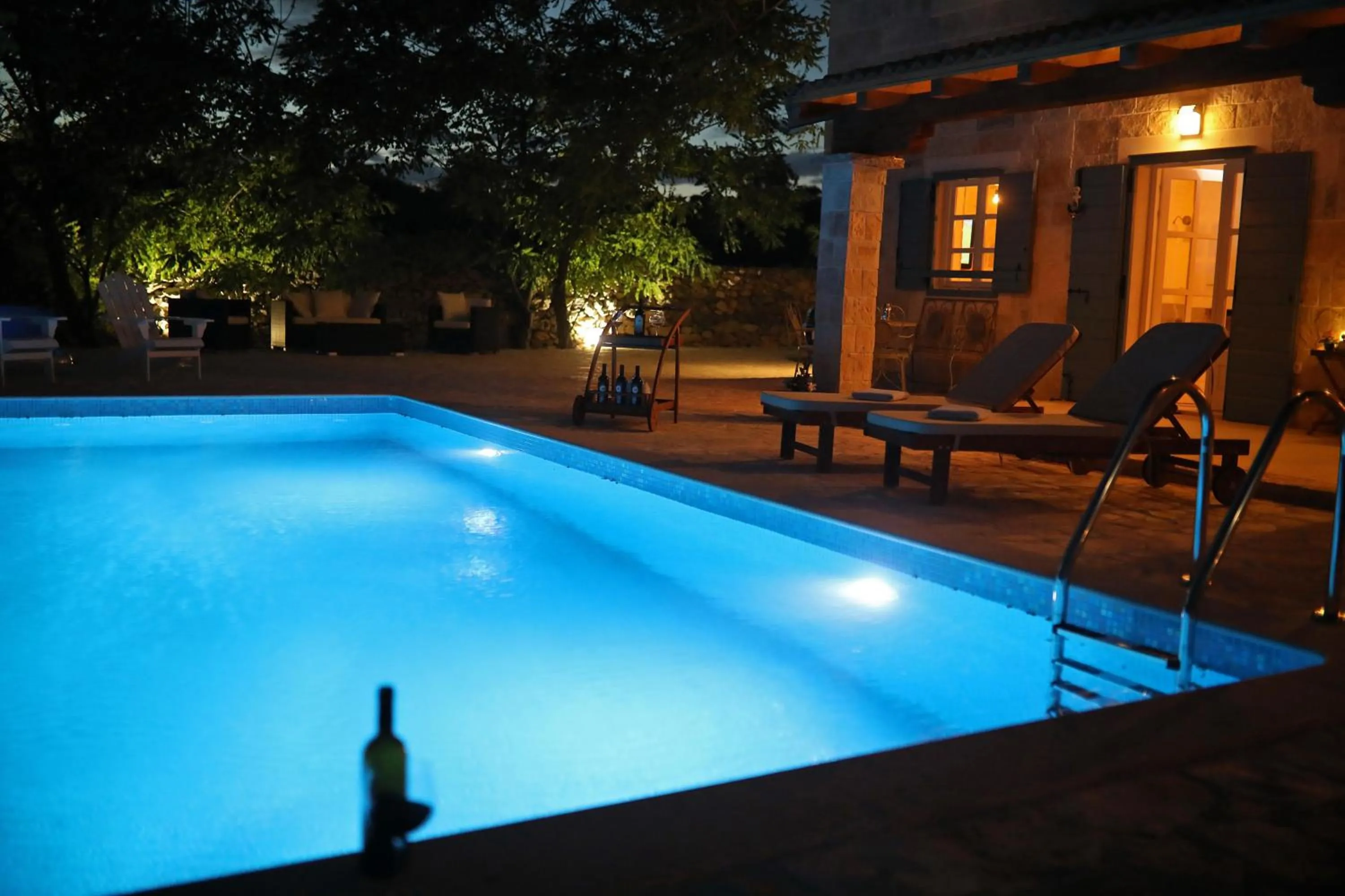 Swimming pool in Villa Mare