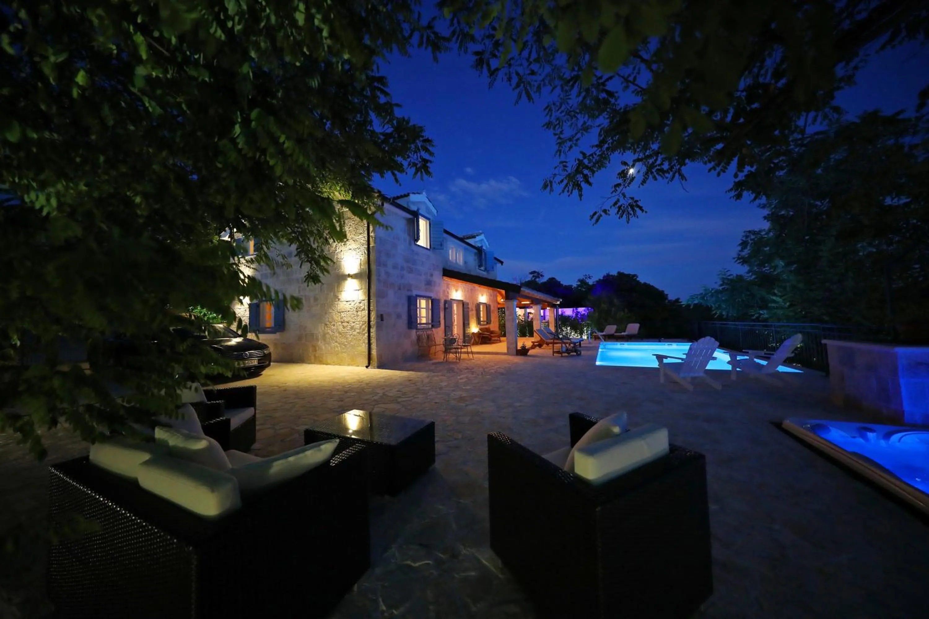 Property building in Villa Mare