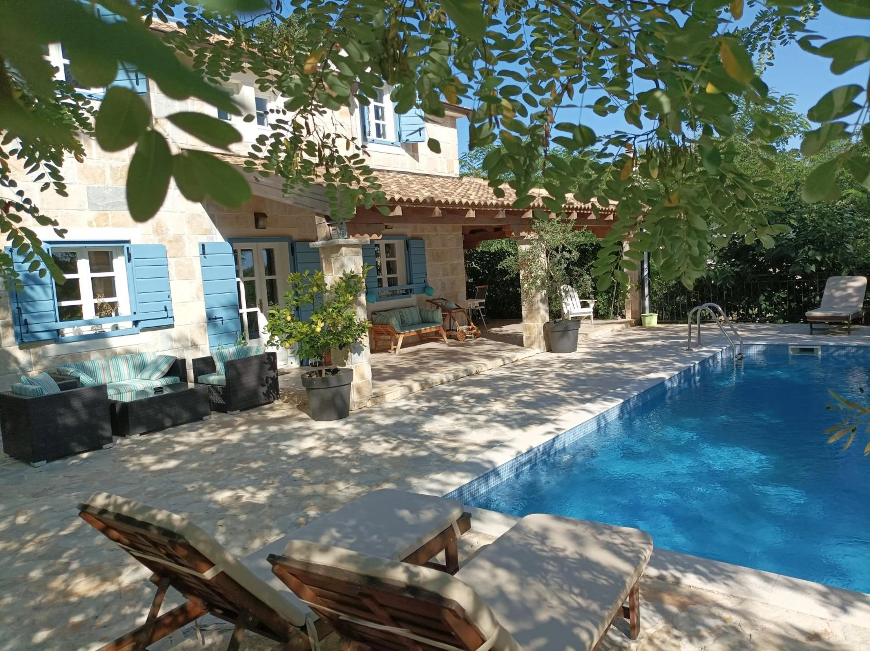 Property building in Villa Mare