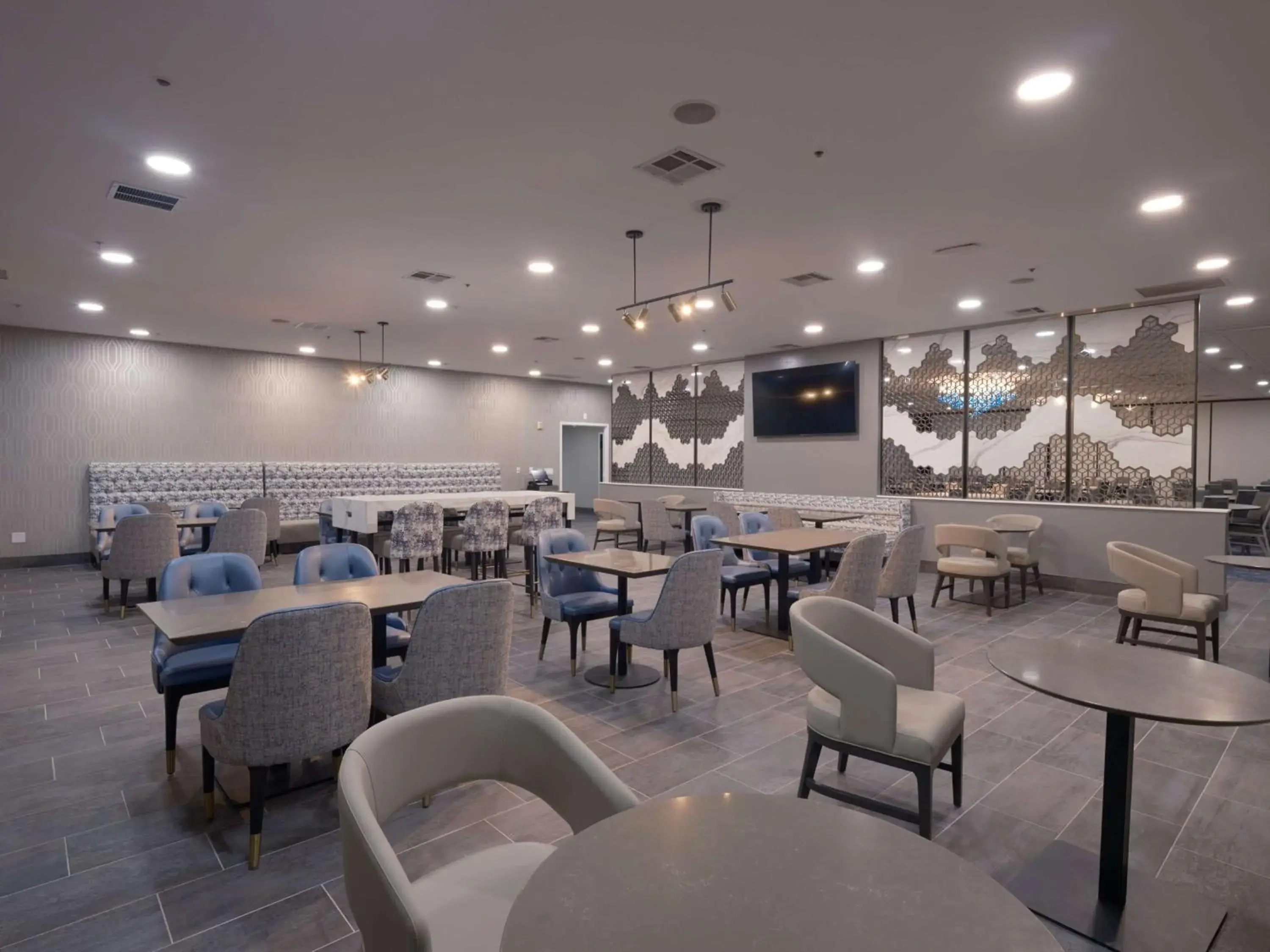 Restaurant/places to eat in DoubleTree by Hilton Livermore, CA Restaurant/places to eat in DoubleTree by Hilton Livermore, CA