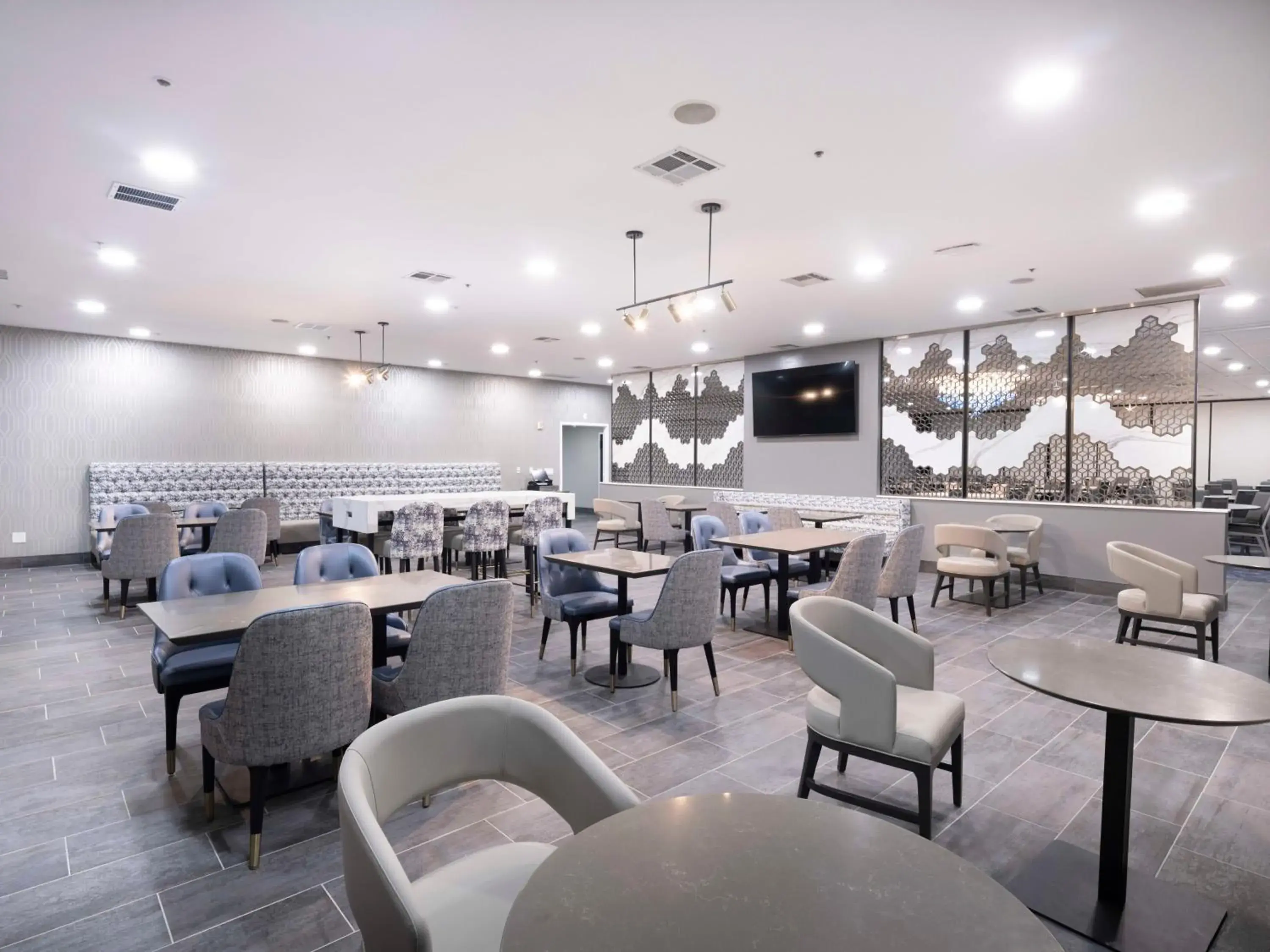 Restaurant/places to eat in DoubleTree by Hilton Livermore, CA Restaurant/places to eat in DoubleTree by Hilton Livermore, CA