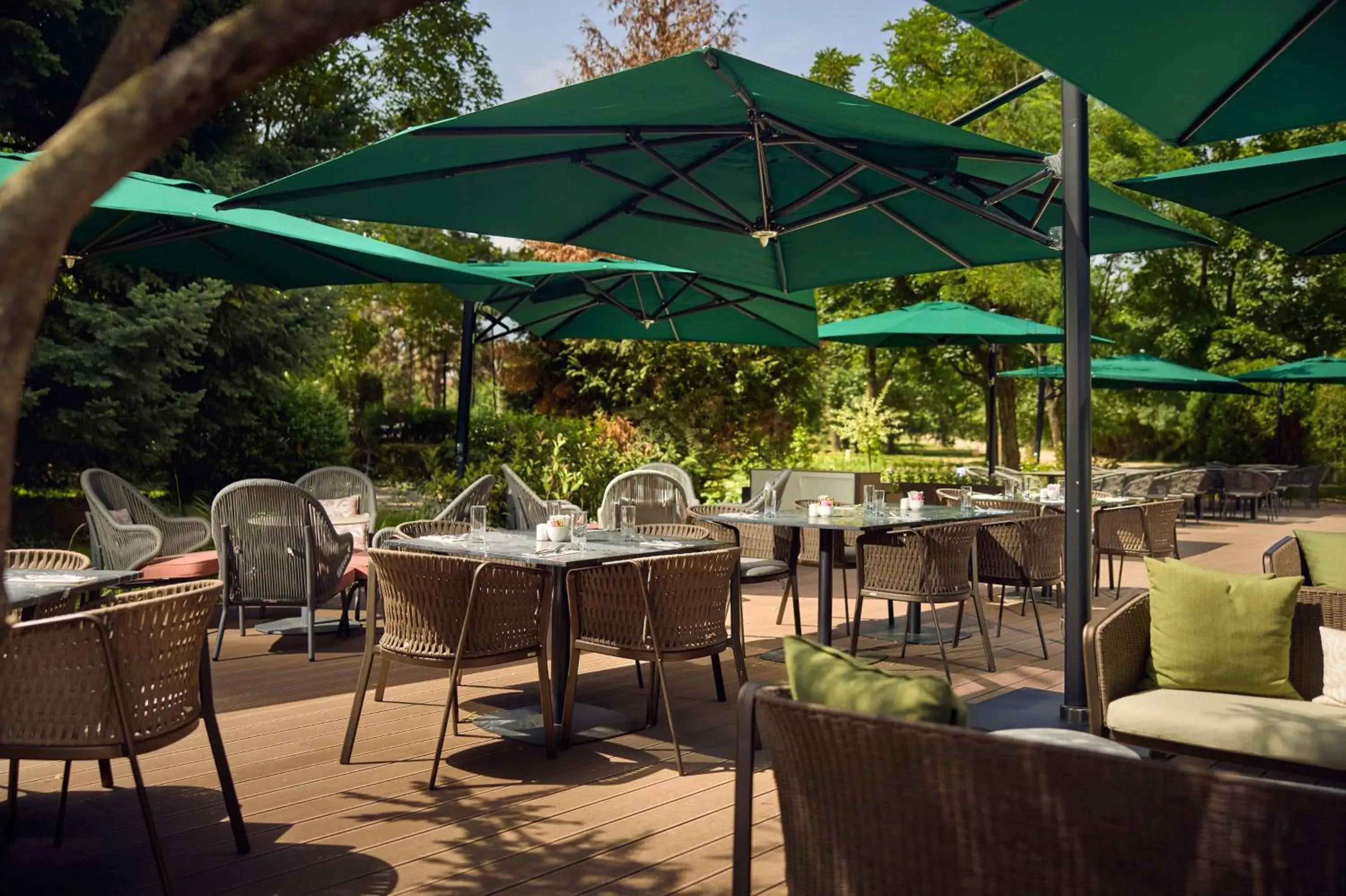 Restaurant/places to eat in Hilton Sofia Restaurant/places to eat in Hilton Sofia