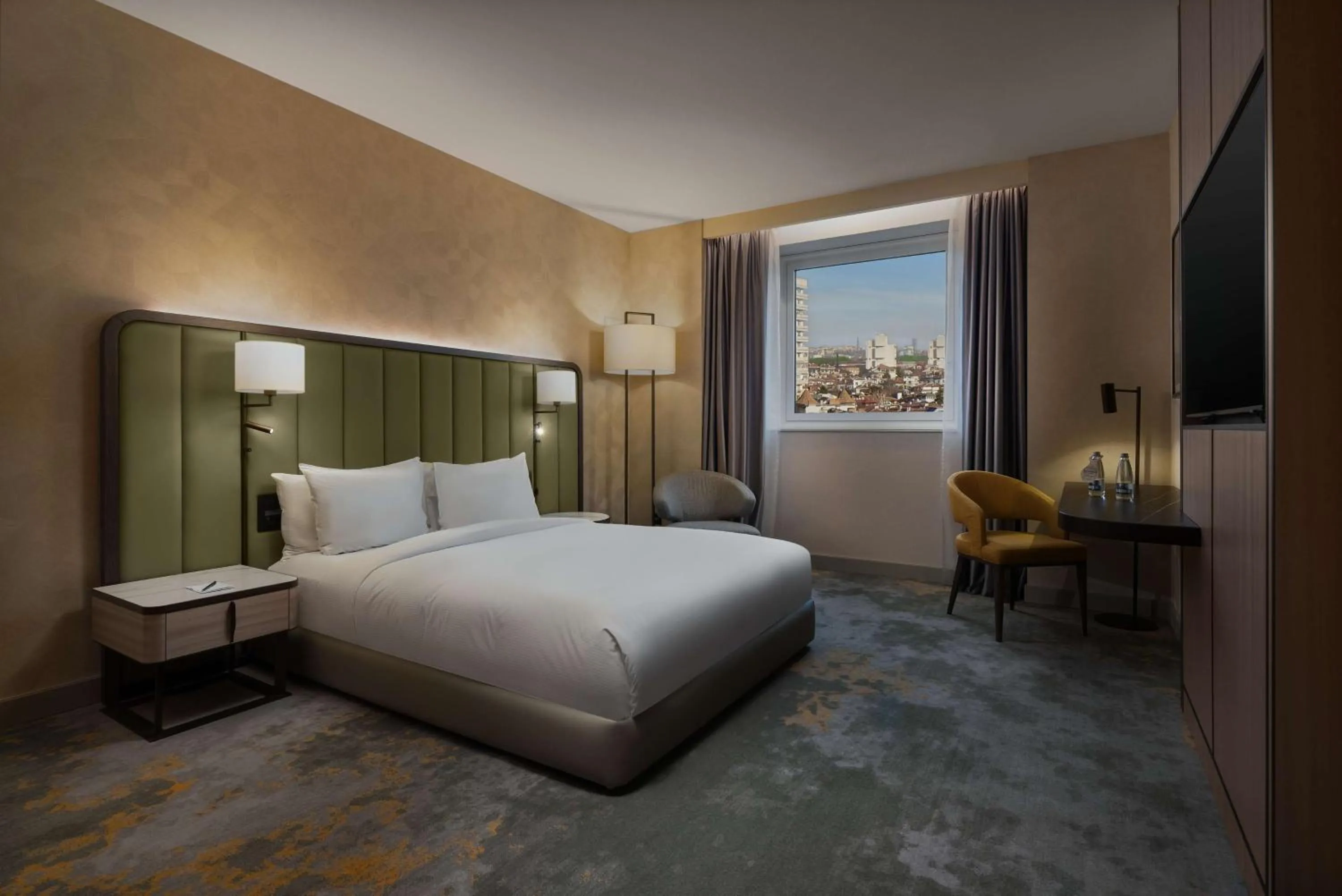 TV and multimedia, Bed in Hilton Sofia