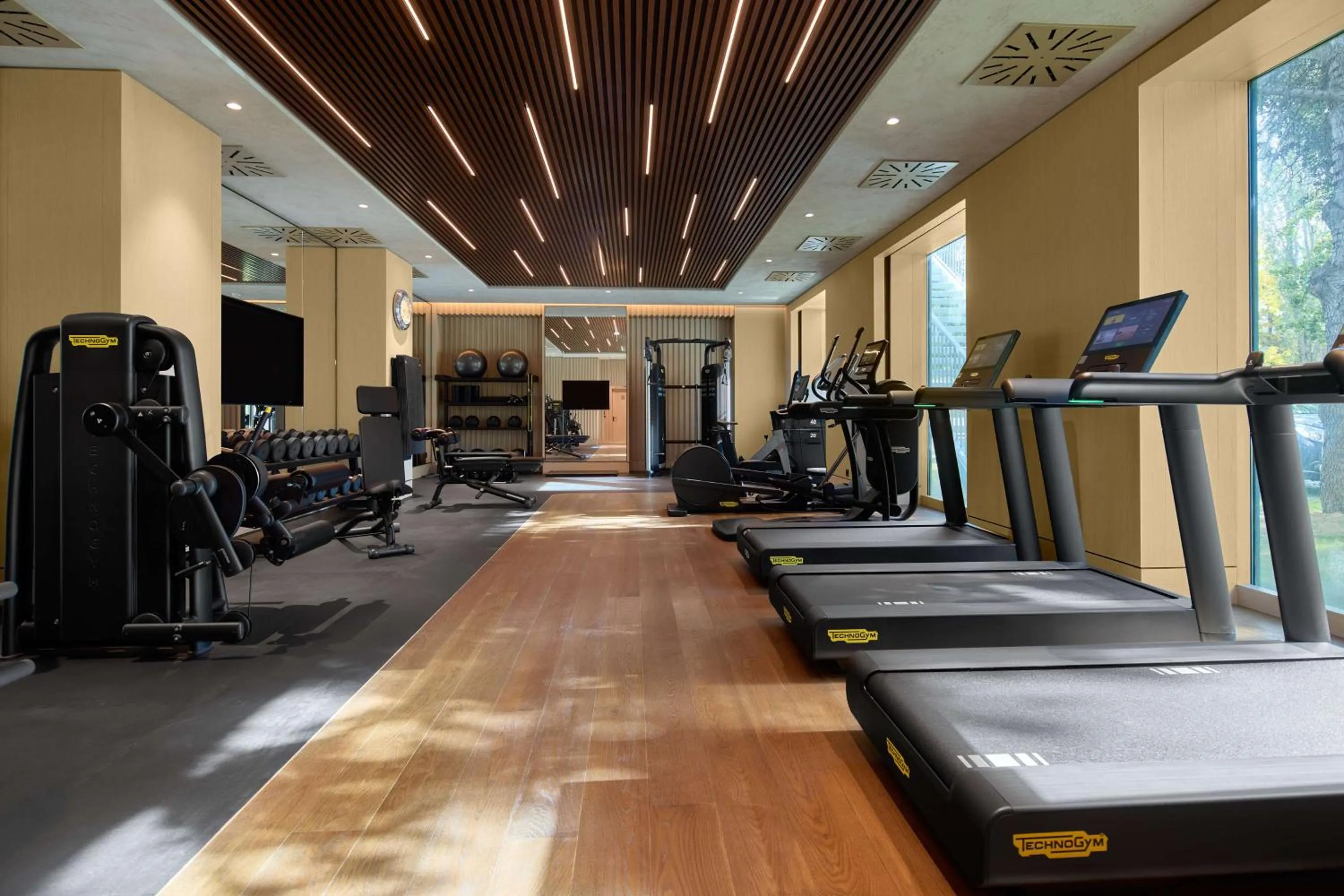 Fitness centre/facilities in Hilton Sofia