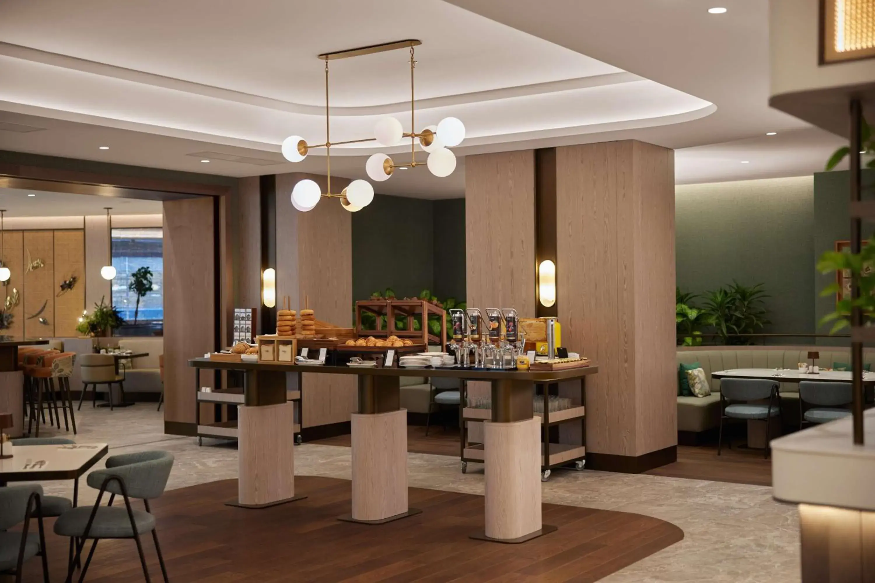 Restaurant/places to eat in Hilton Sofia Restaurant/places to eat in Hilton Sofia