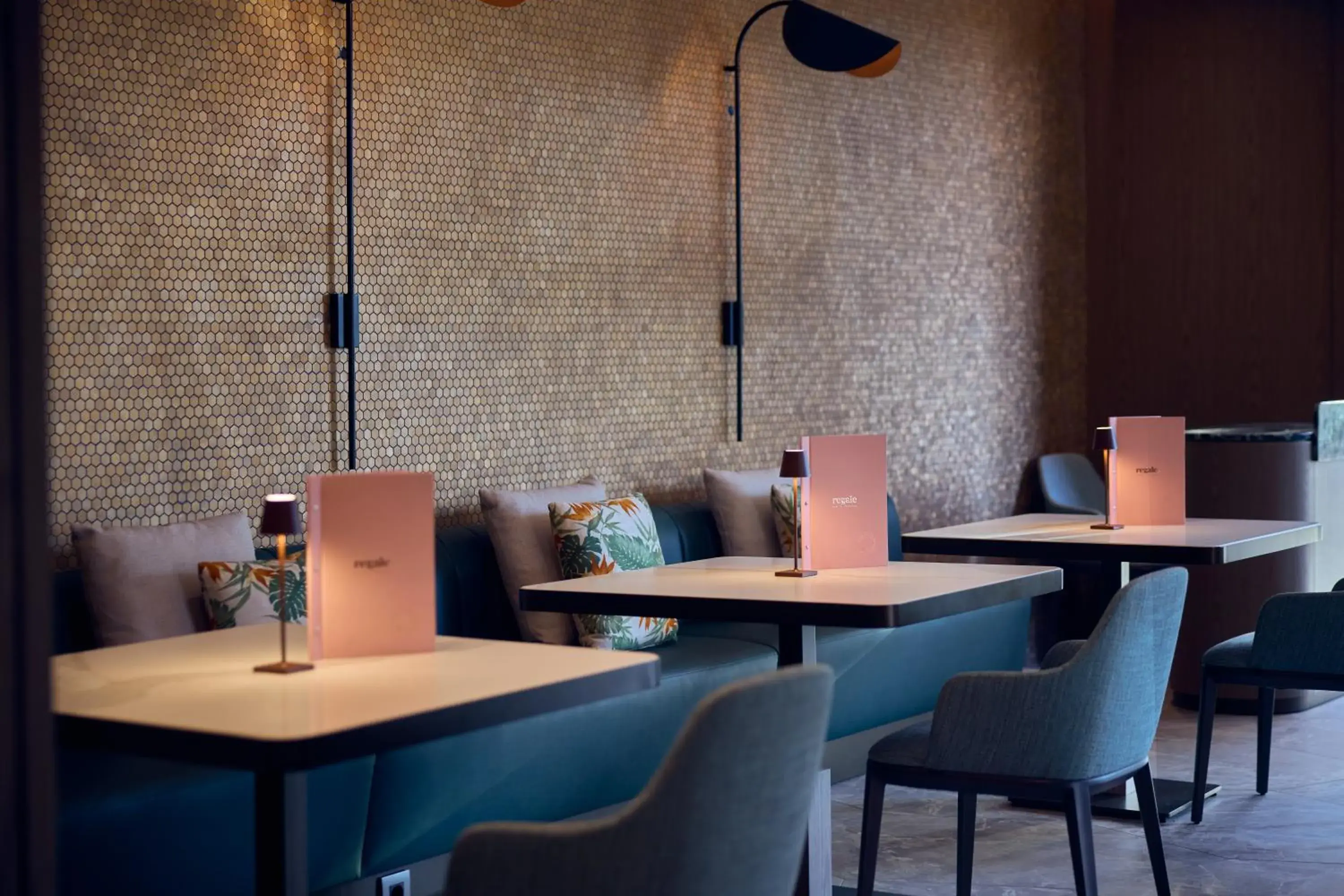 Lounge or bar in Hilton Sofia Lounge or bar in Hilton Sofia