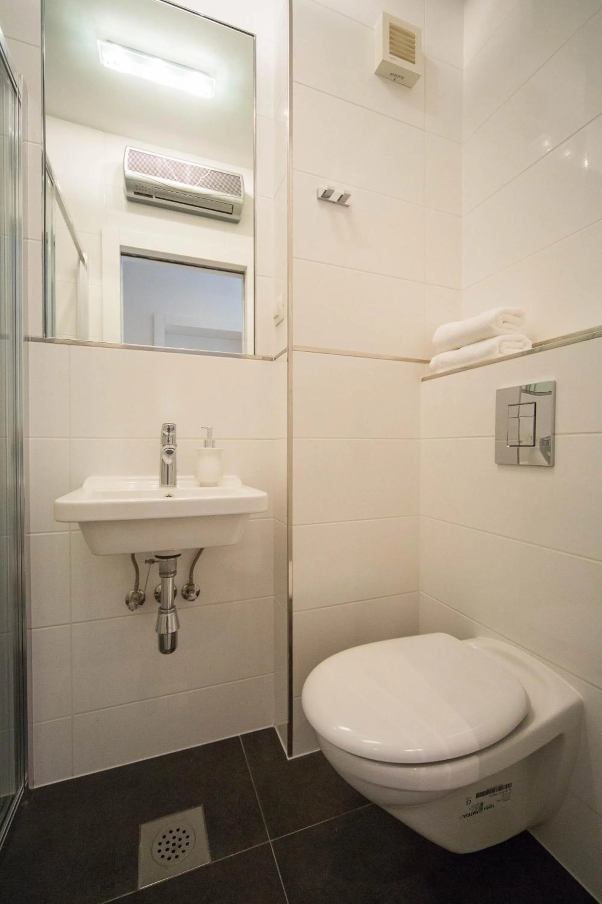 Shower in Moderna Lapad