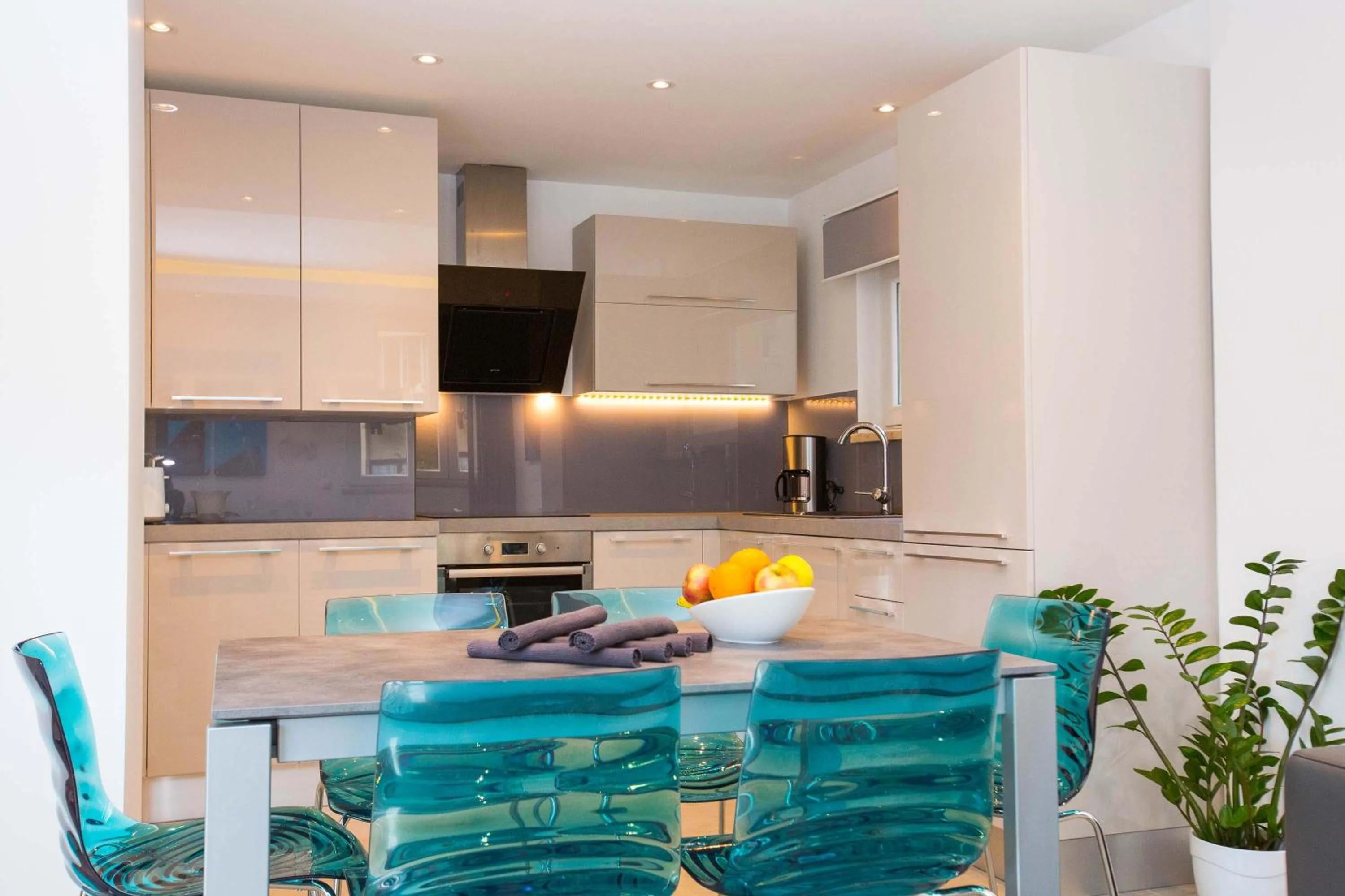 Kitchen or kitchenette in Moderna Lapad