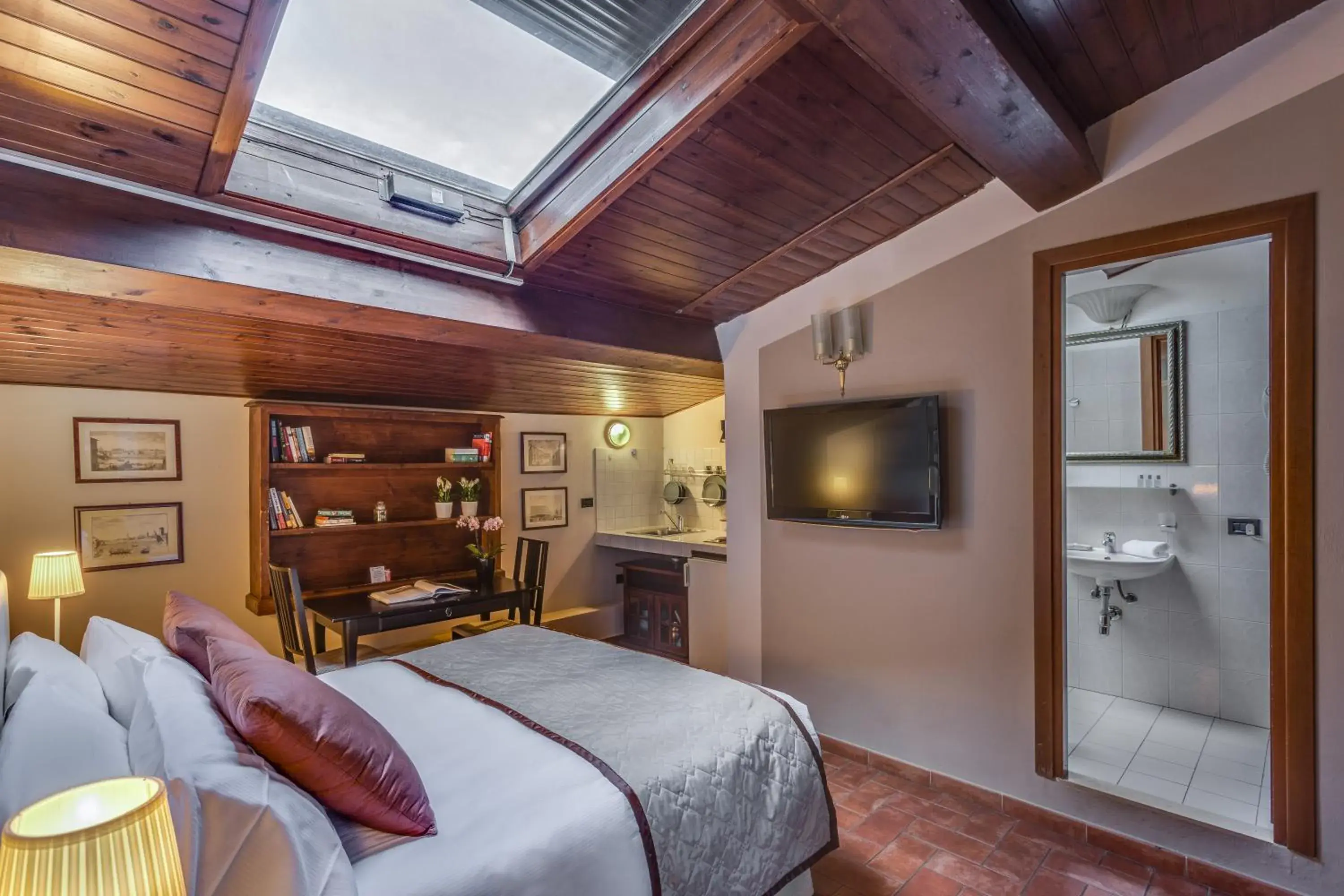 Standard Double or Twin Room in Locanda Dei Guelfi Standard Double or Twin Room in Locanda Dei Guelfi