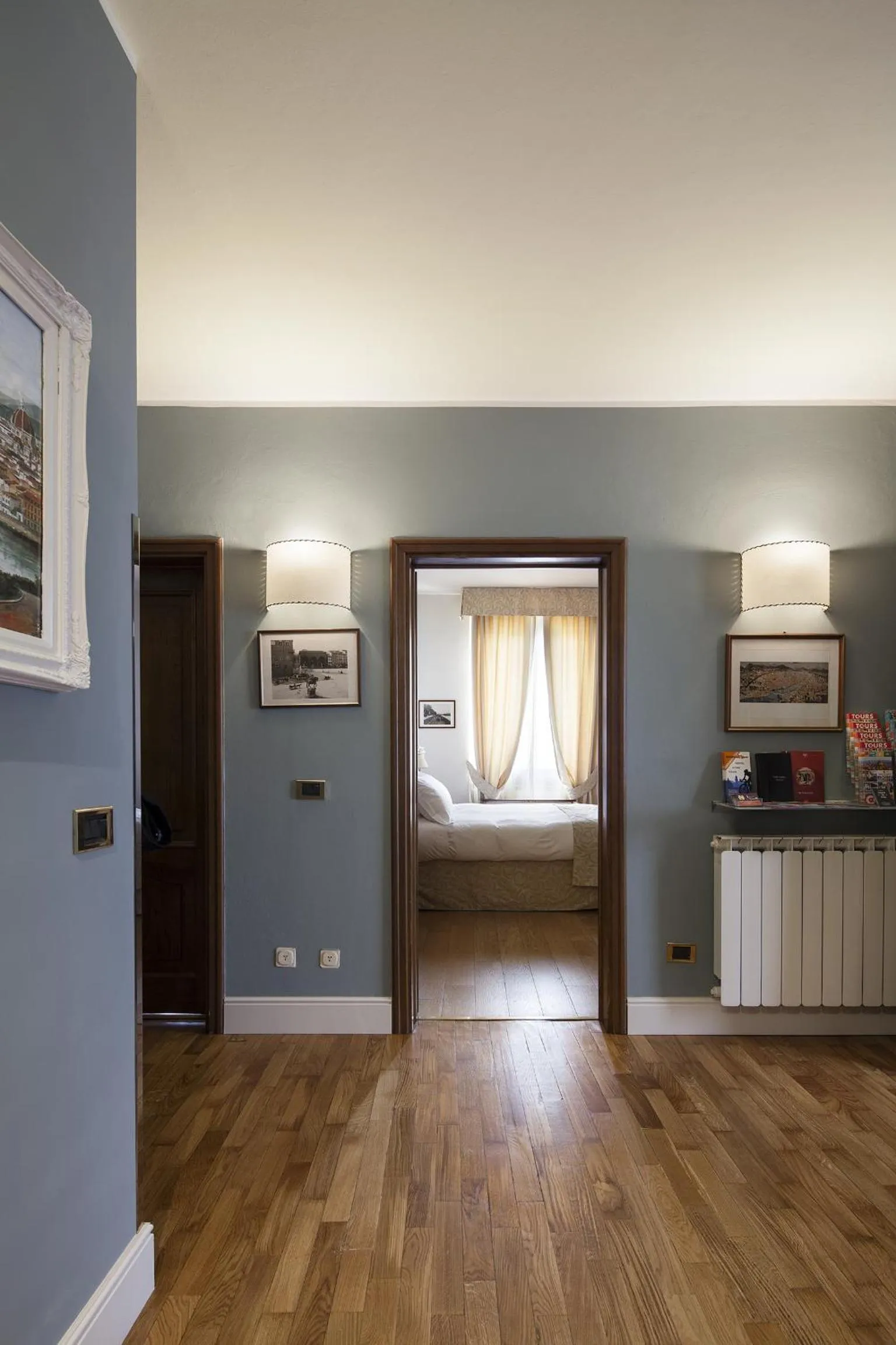 Decorative detail, Bed in Locanda Dei Guelfi