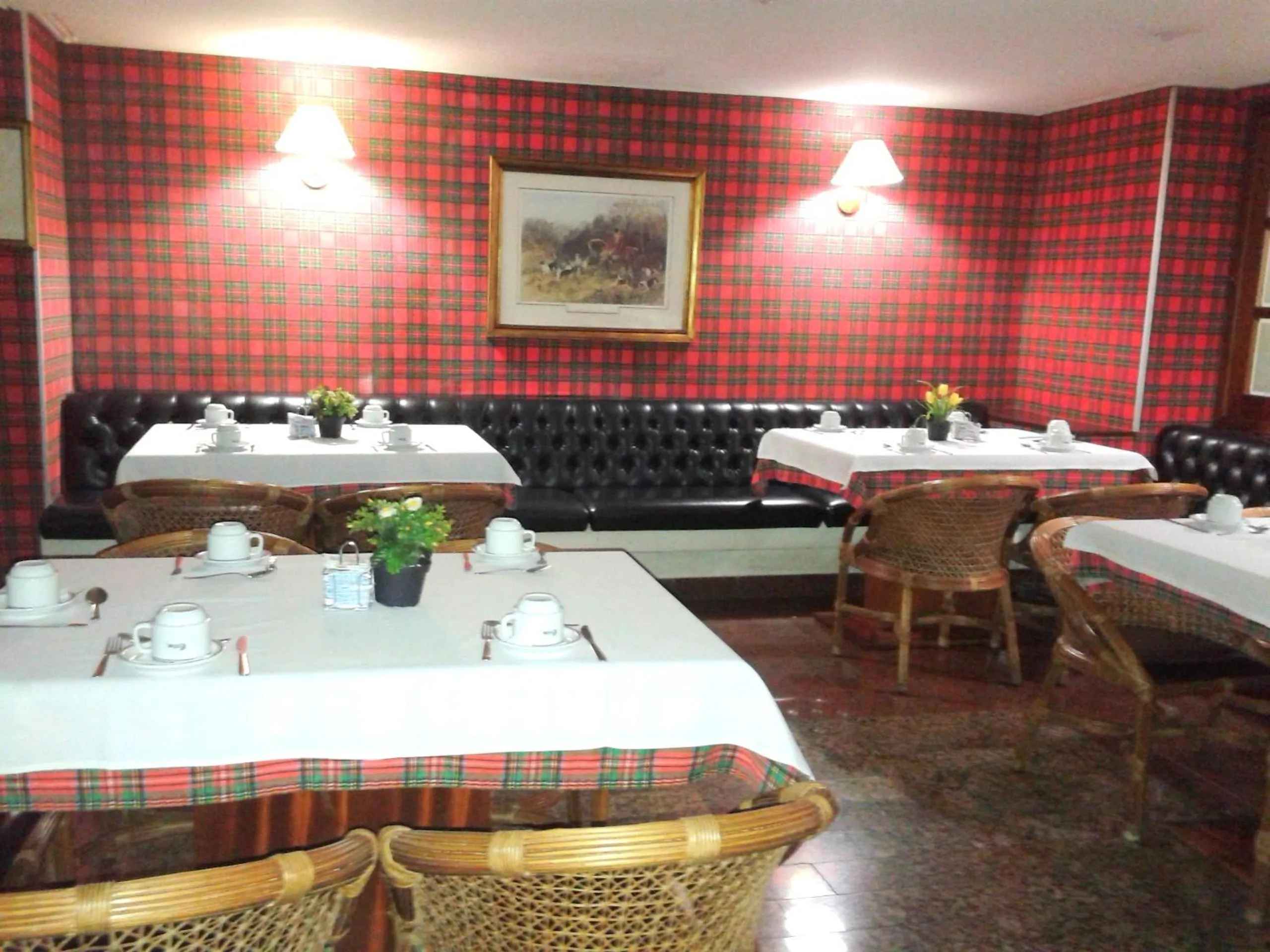 Restaurant/places to eat in Crillon Palace Hotel