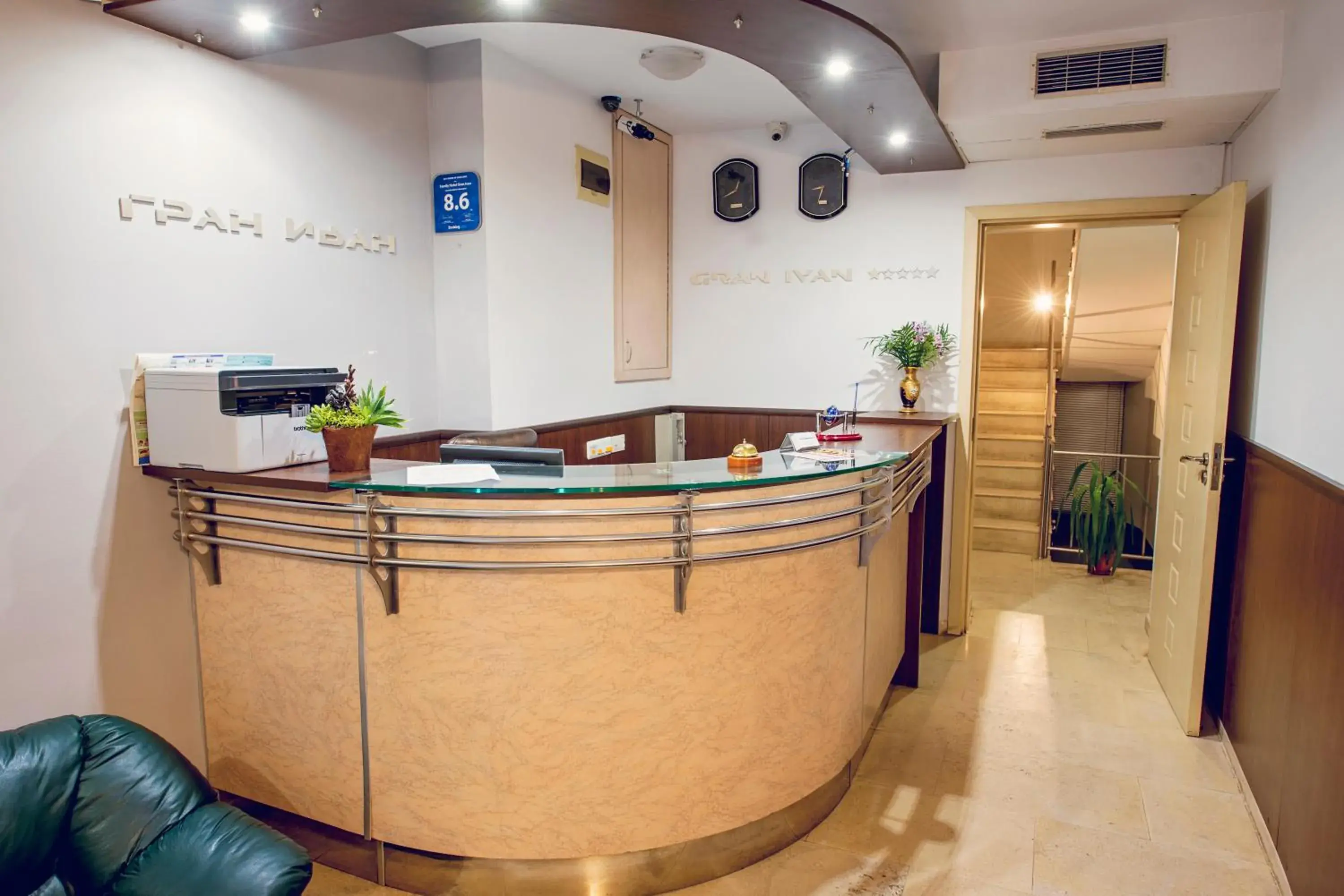 Facade/entrance in Family Hotel Gran Ivan Facade/entrance in Family Hotel Gran Ivan