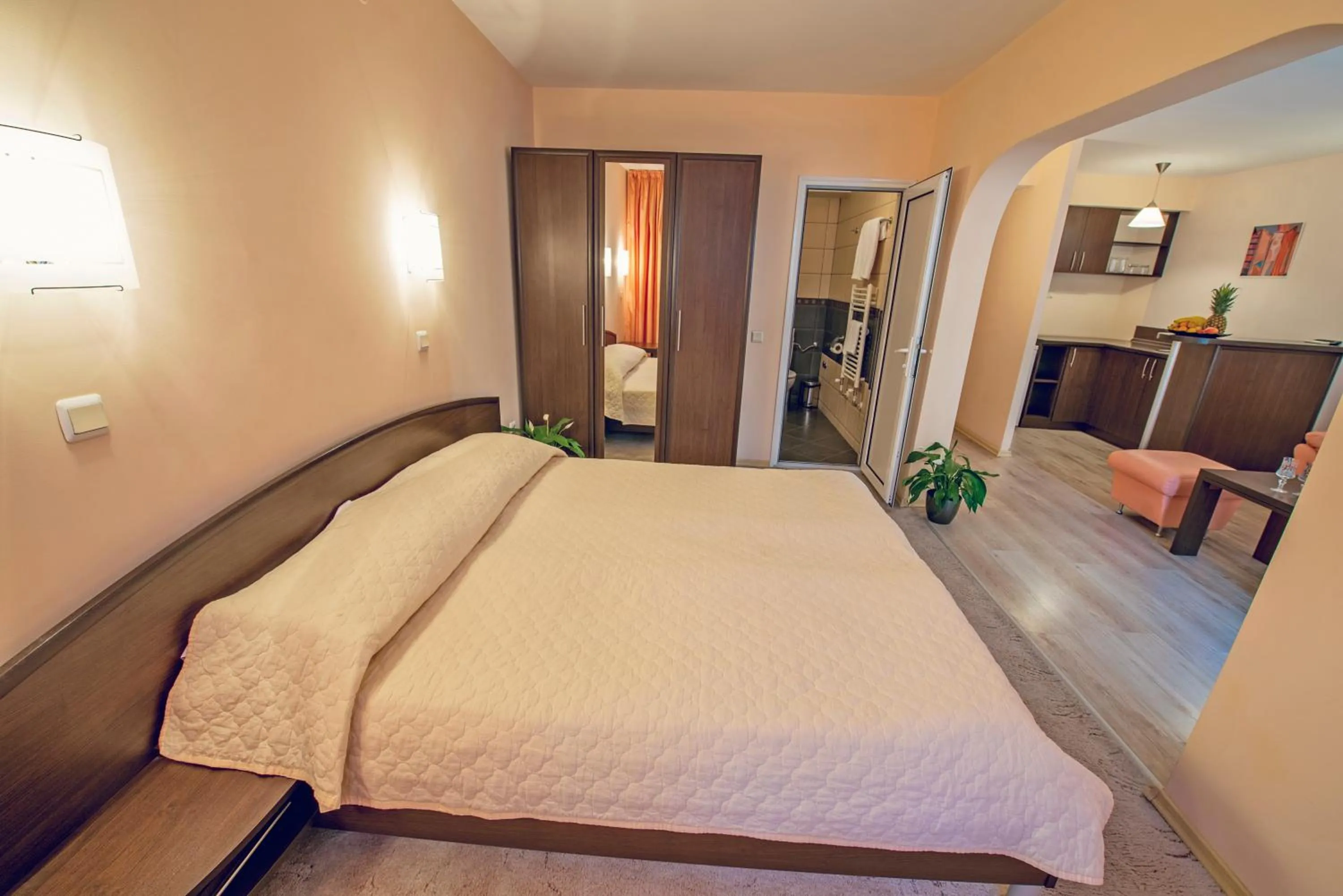 Coffee/tea facilities, Bed in Family Hotel Gran Ivan