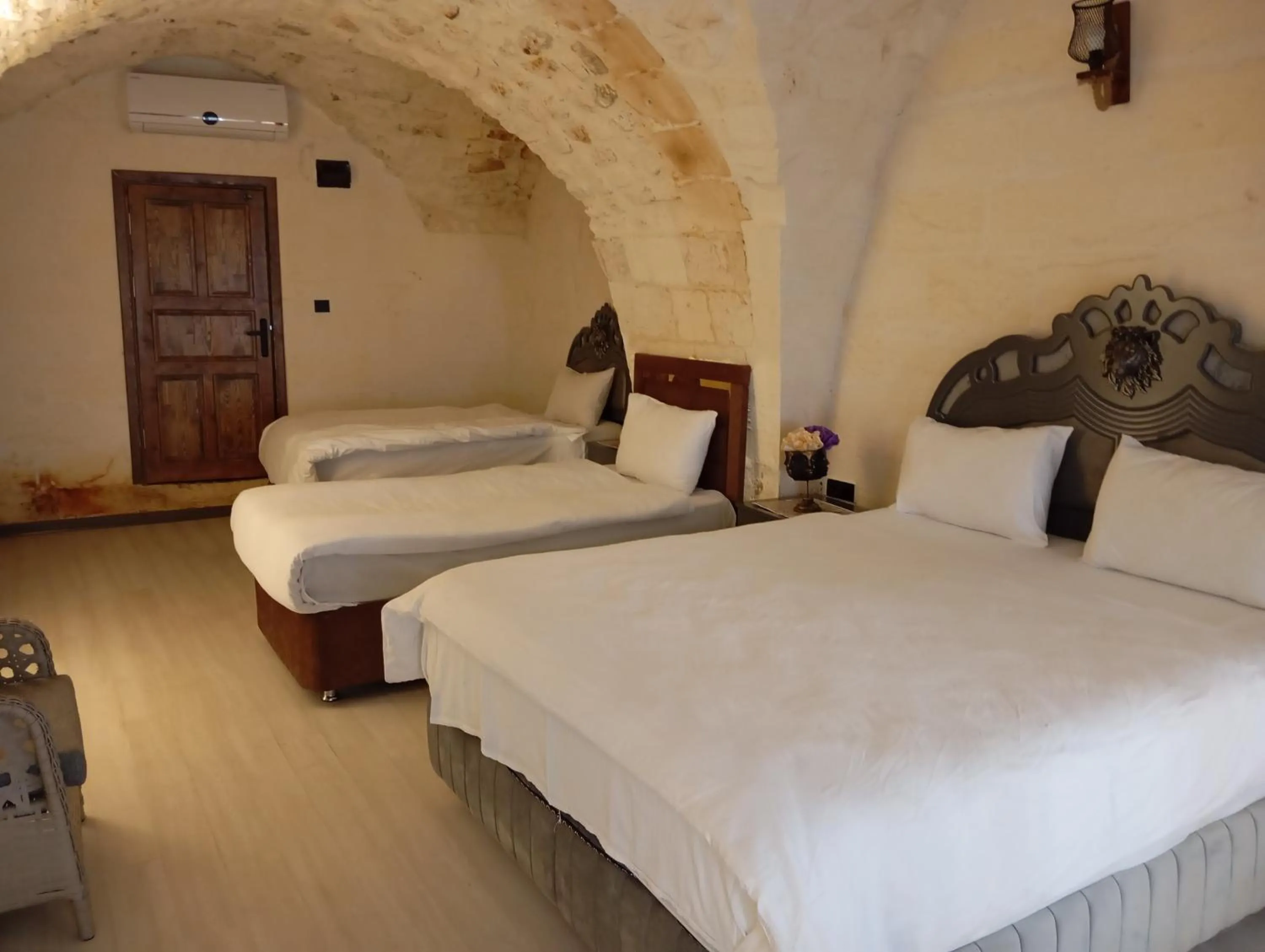 Bed in Aslan Guest House