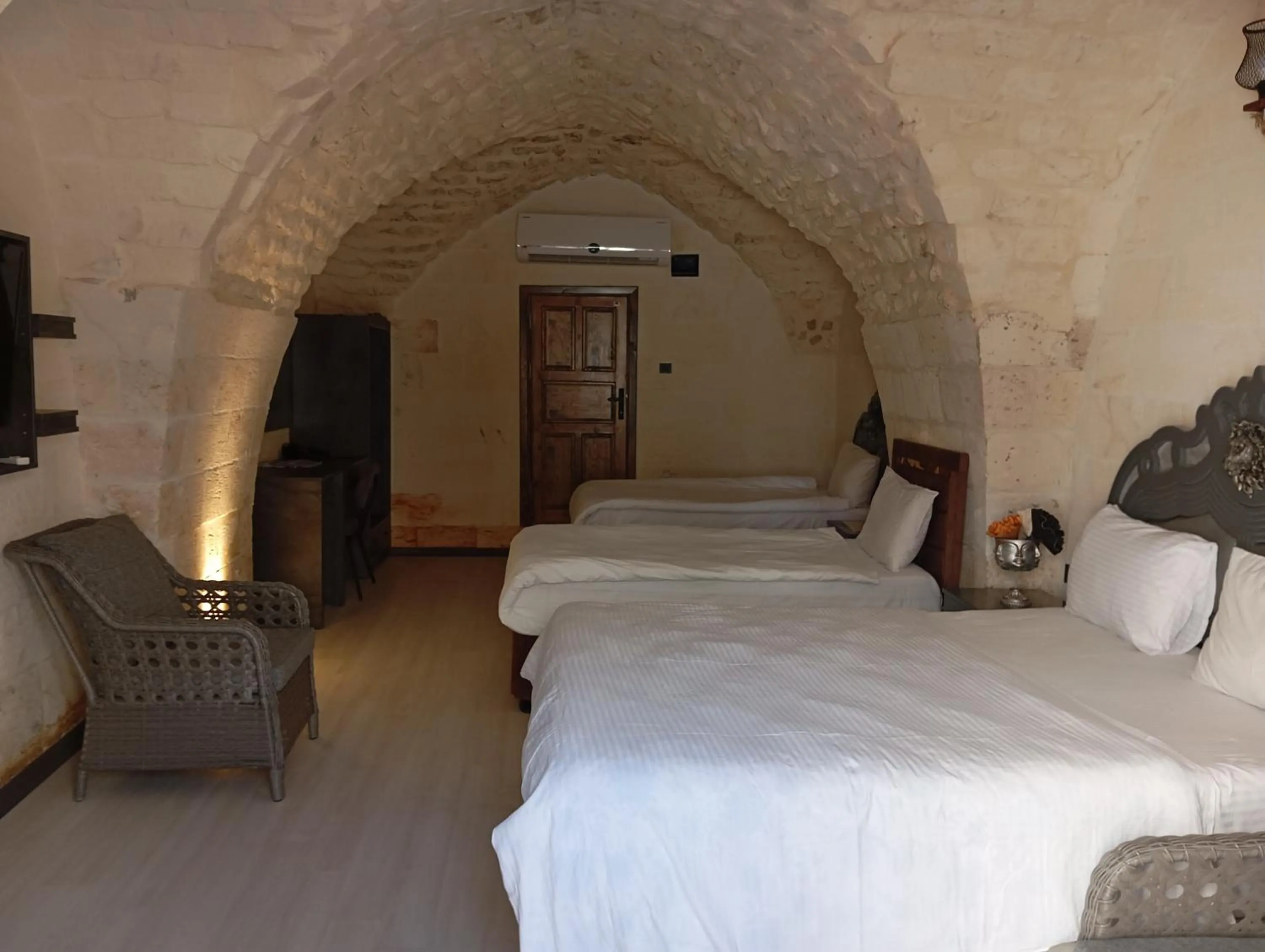 Bed in Aslan Guest House